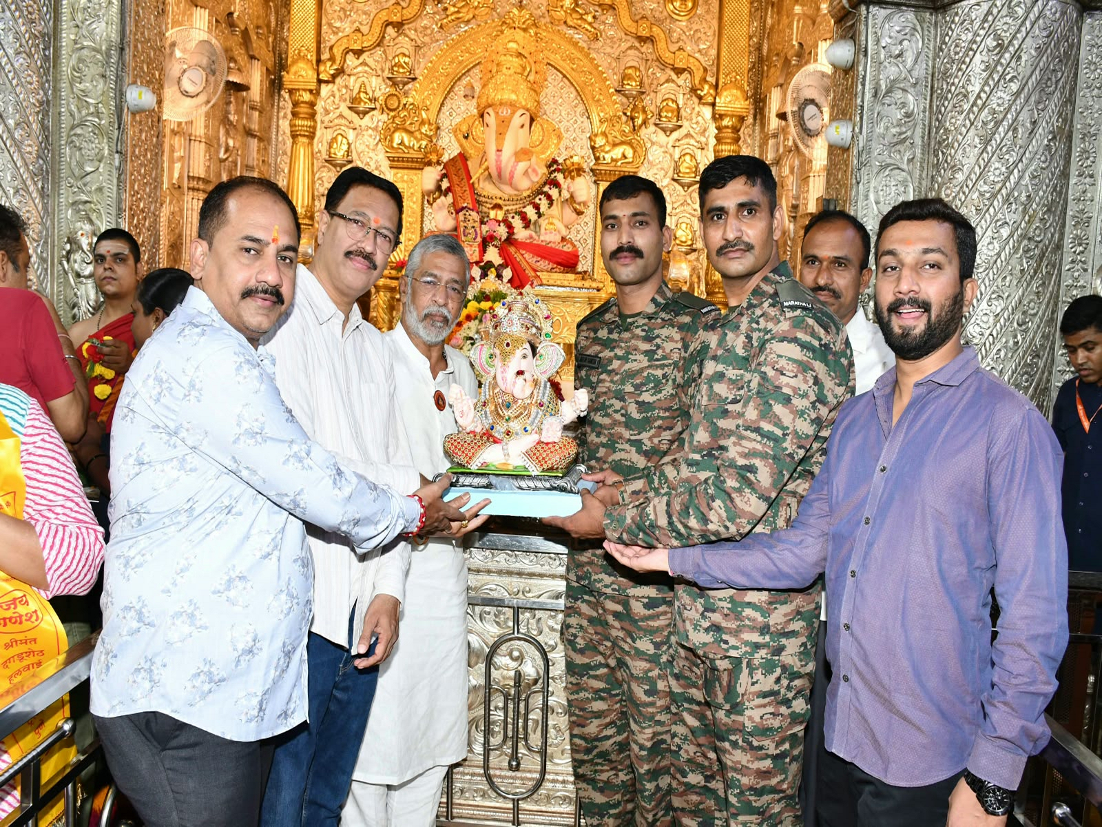 Dagdusheth Ganpati idols sent to Army units in border areas for Ganeshotsav (Photo/ANI)