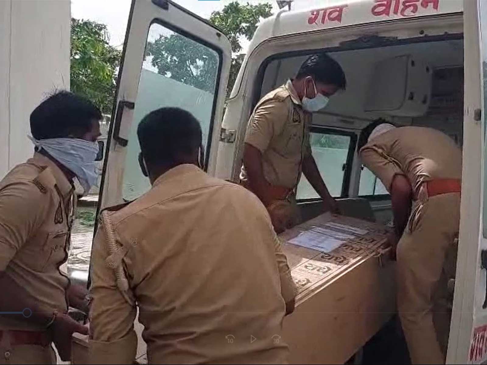 Gorakhpur AIIMS sends five unidentified flood victims body back to Nepal (Photo/ANI)