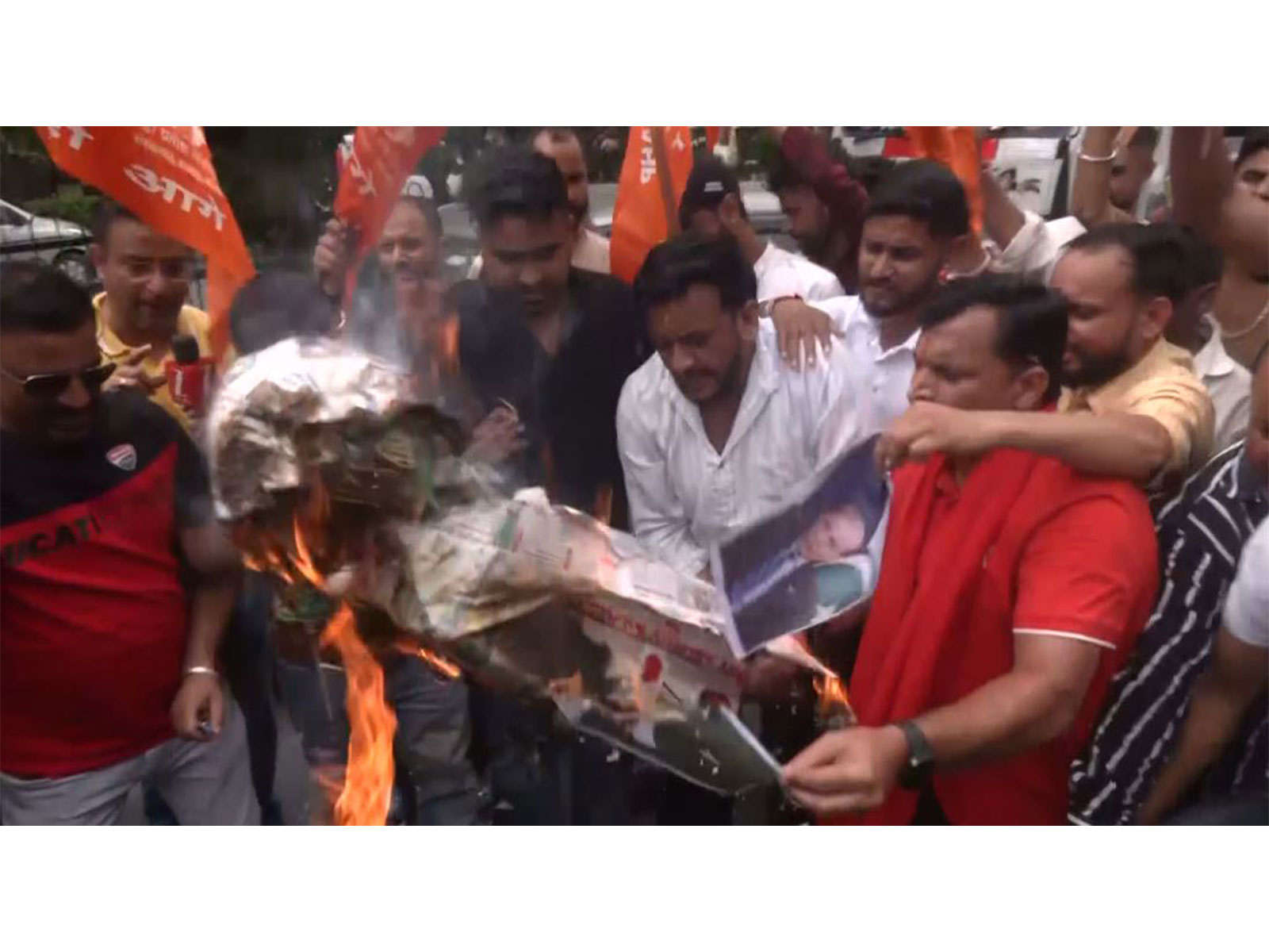 Rashtriya Bajrang Dal staged protests over the demolition of a 100-year-old Hindu temple in Pakistan (Photo/ANI)