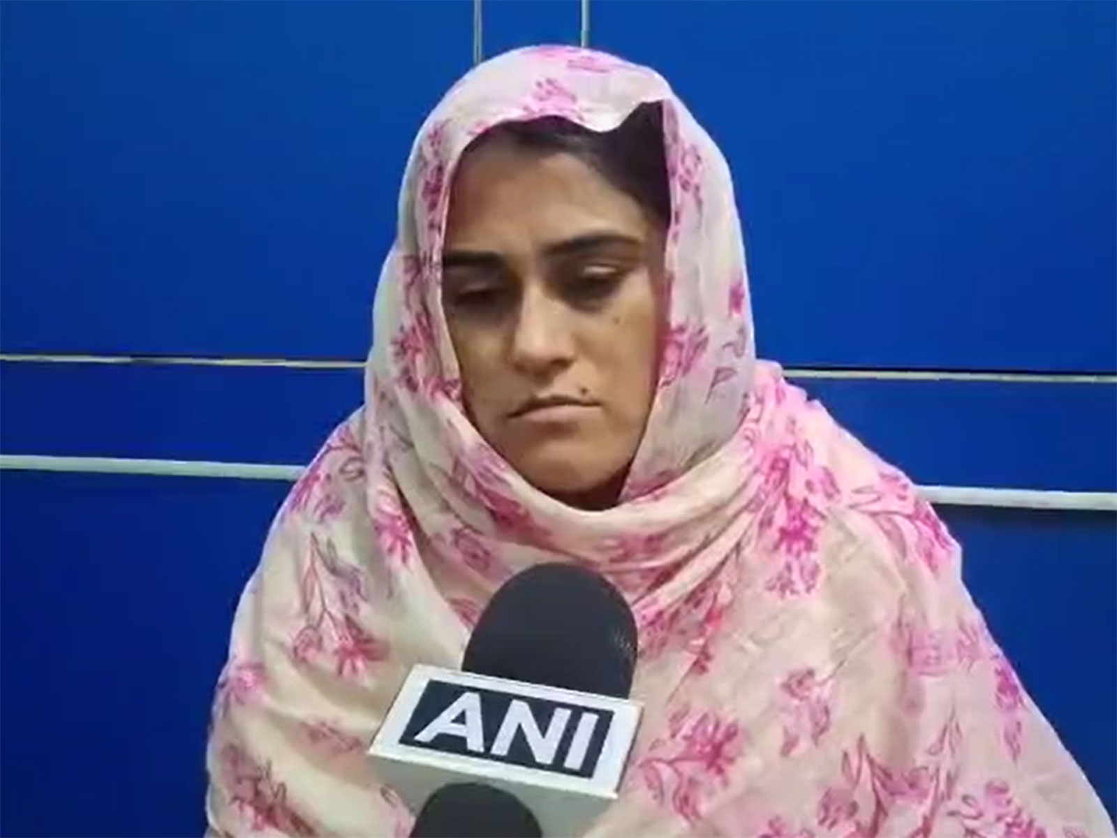 Slain singer Ankit Baliyan's wife Swati (Photo/ANI)