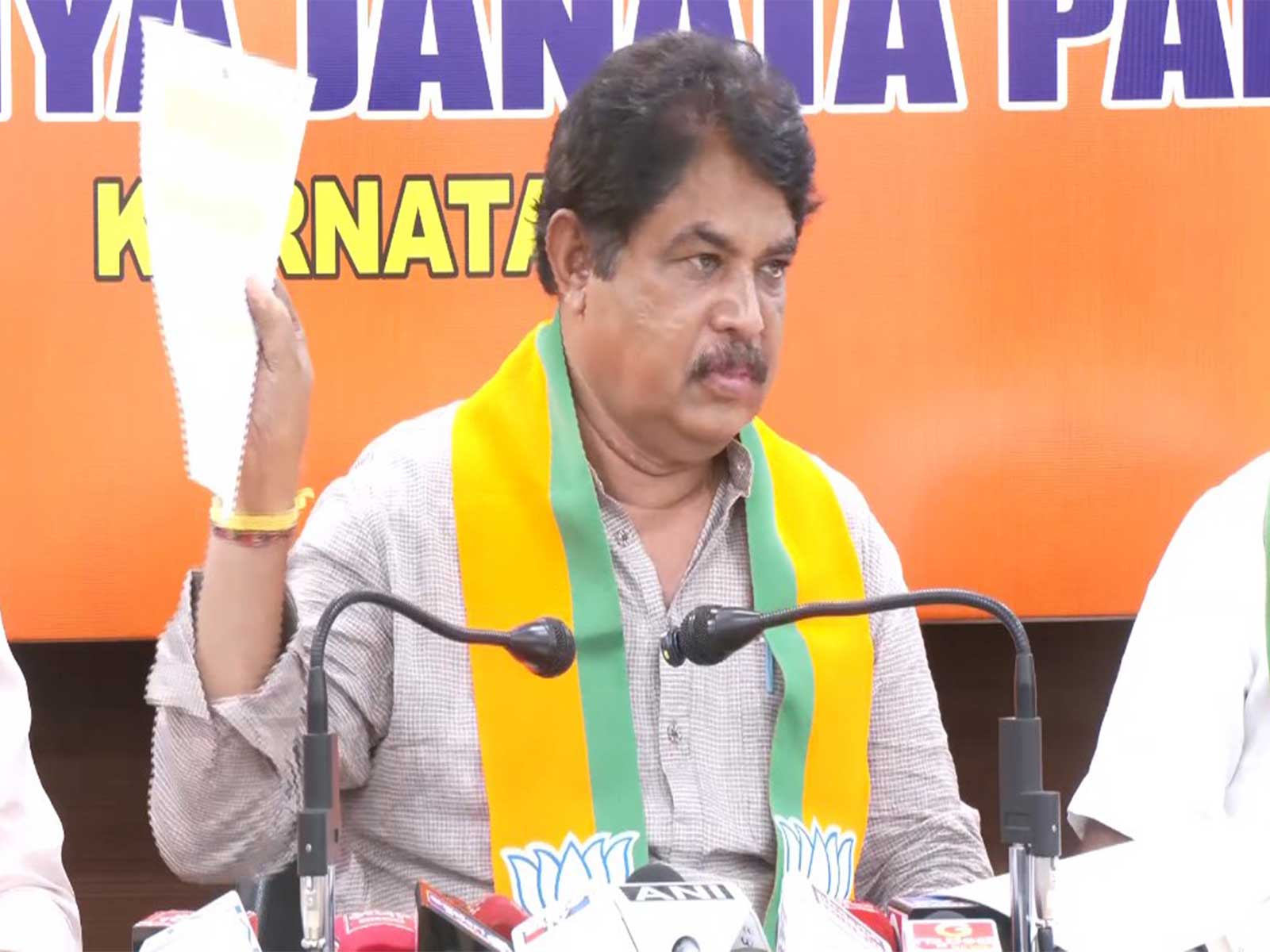 Karnataka LoP R Ashoka (File photo/ANI)