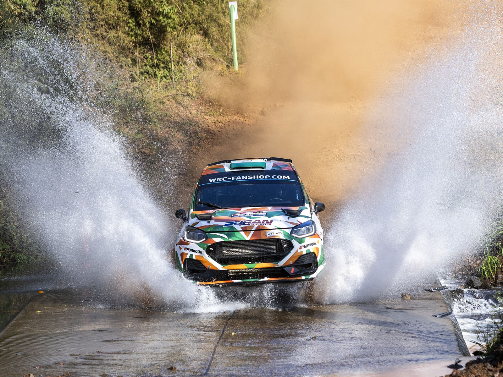 Naveen Puligilla and Musa Sherif cross a water body at Paraguay Rally (Image: FIA)
