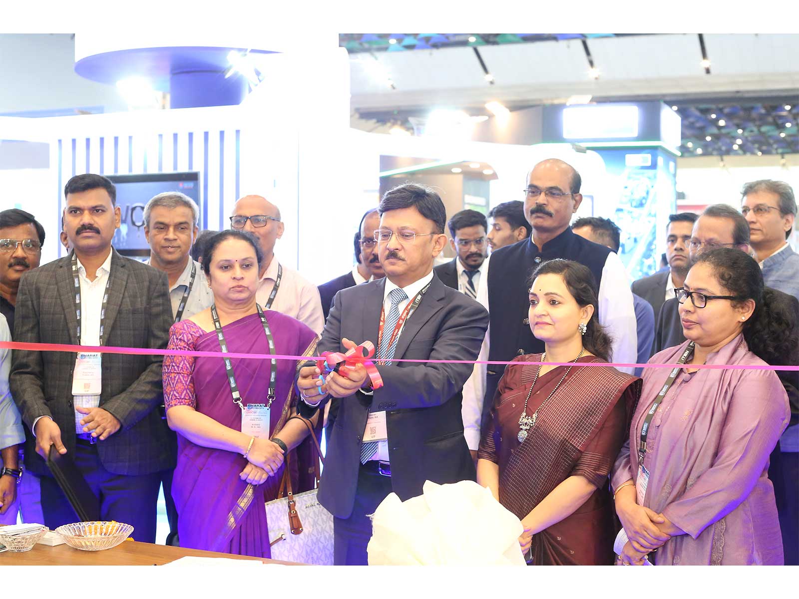 Shri Gaurav Gupta, ACS (Energy) along with Smt. Divya Prabhu GRJ, MD, KREDL inaugurates the Karnataka Pavilion at Bharat Electricity Summit 2026