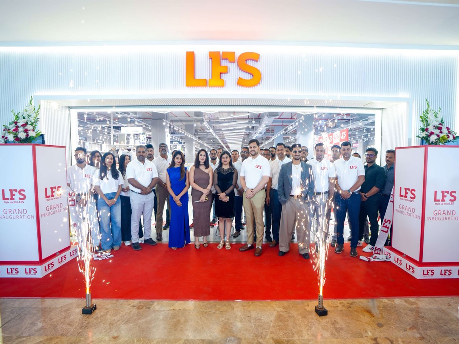 A landmark 100+ brand fashion destination opens its doors at LuLu Mall Rajajinagar, bringing an elevated fashion retail experience to Bengaluru