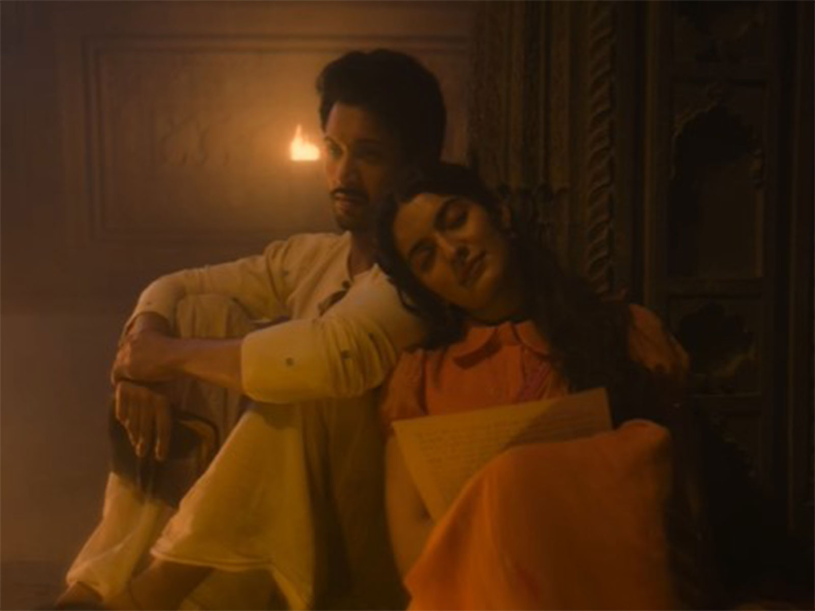 Still from  'Maahiya' song (Image source: T-Series)