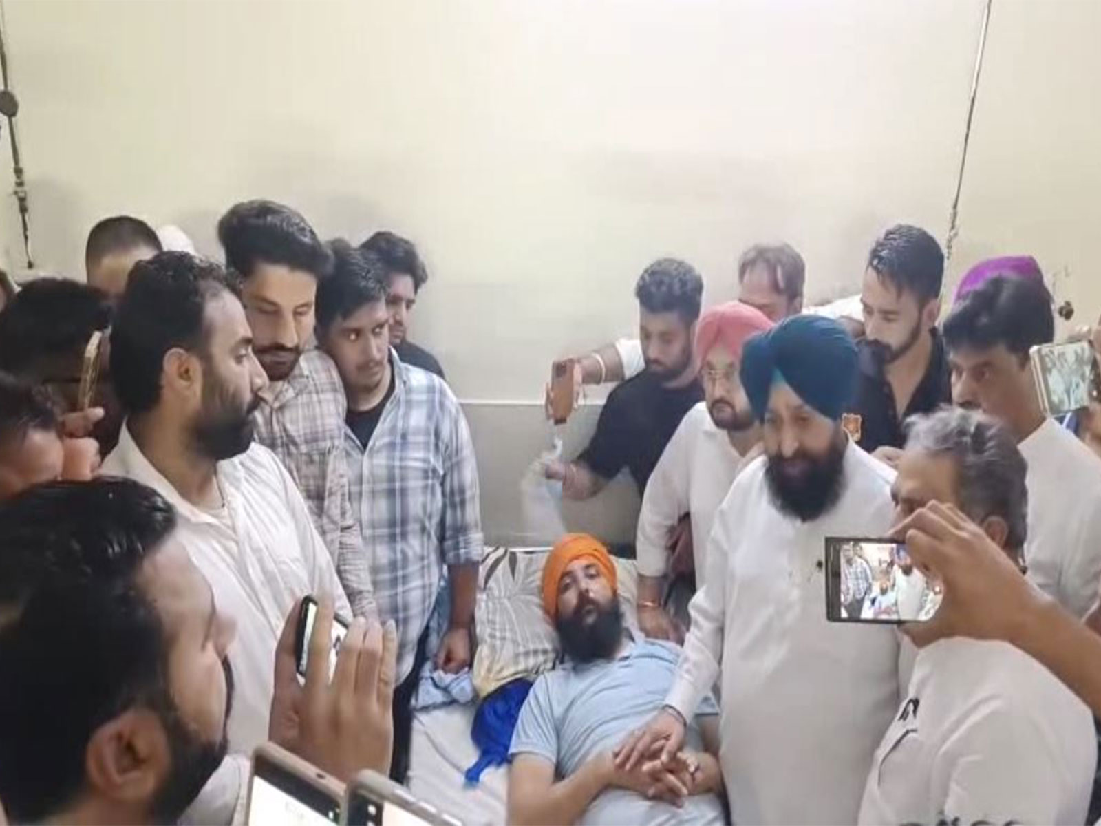 Punjab Leader of Opposition (LoP) Partap Singh Bajwa visits Sangrur Civil Hospital (Photo/ANI)