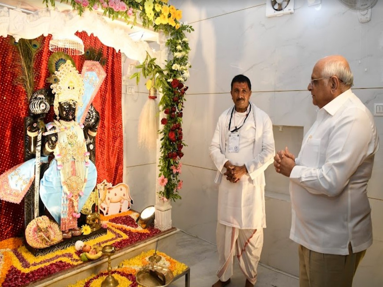 Gujarat CM Bhupendra Patel participates in Krishna Janmotsav celebrations at 250-year-old Ranchhodraiji Temple (Photo: Gujarat CMO)