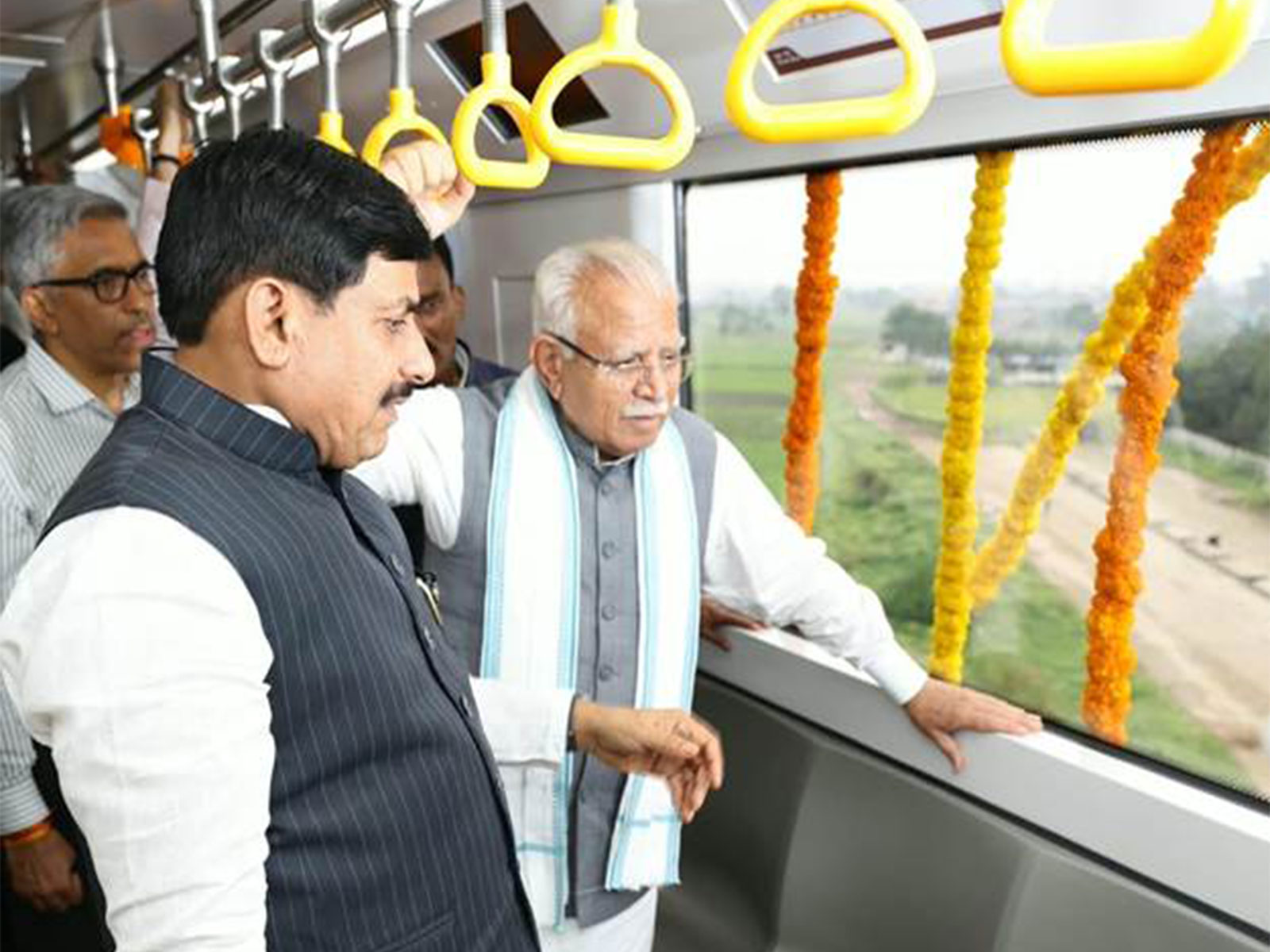 Union Minister Manohar Lal with Madhya Pradesh CM Mohan Yadav (Photo/PIB)
