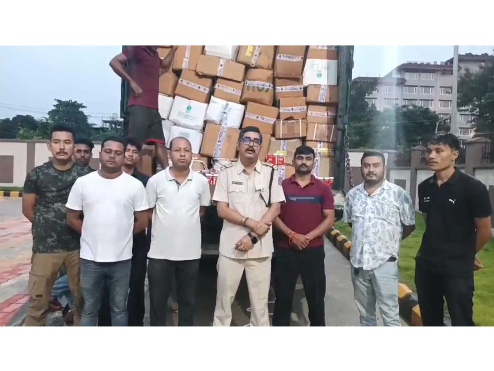 800 cartons of illicit liquor seized by officials (Photo/AssamExcisedepartment)