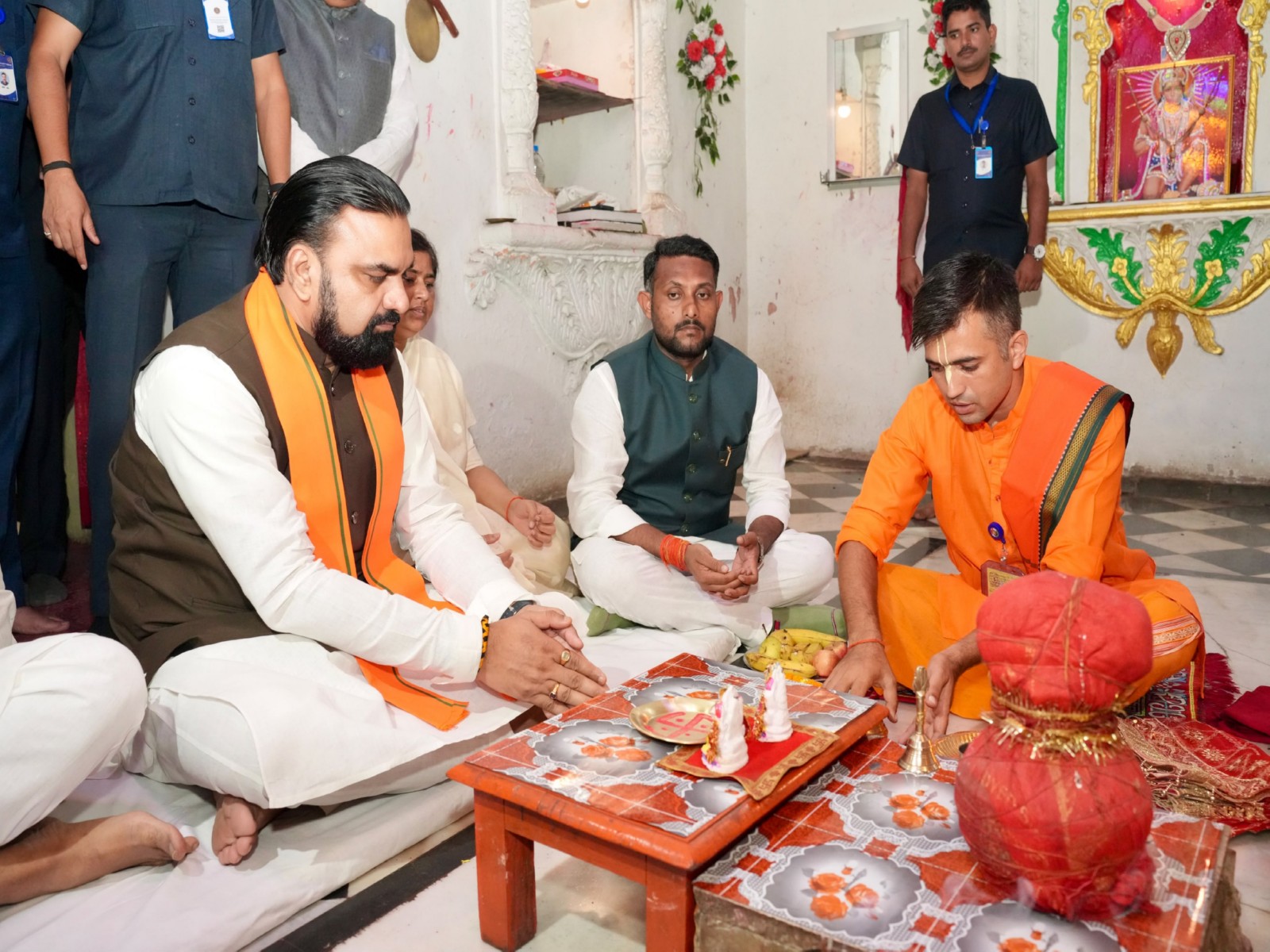 Bihar CM Samrat Choudhary offers prayers at Maa Kali Temple in Rajnagar (Photo: X@samrat4bjp)