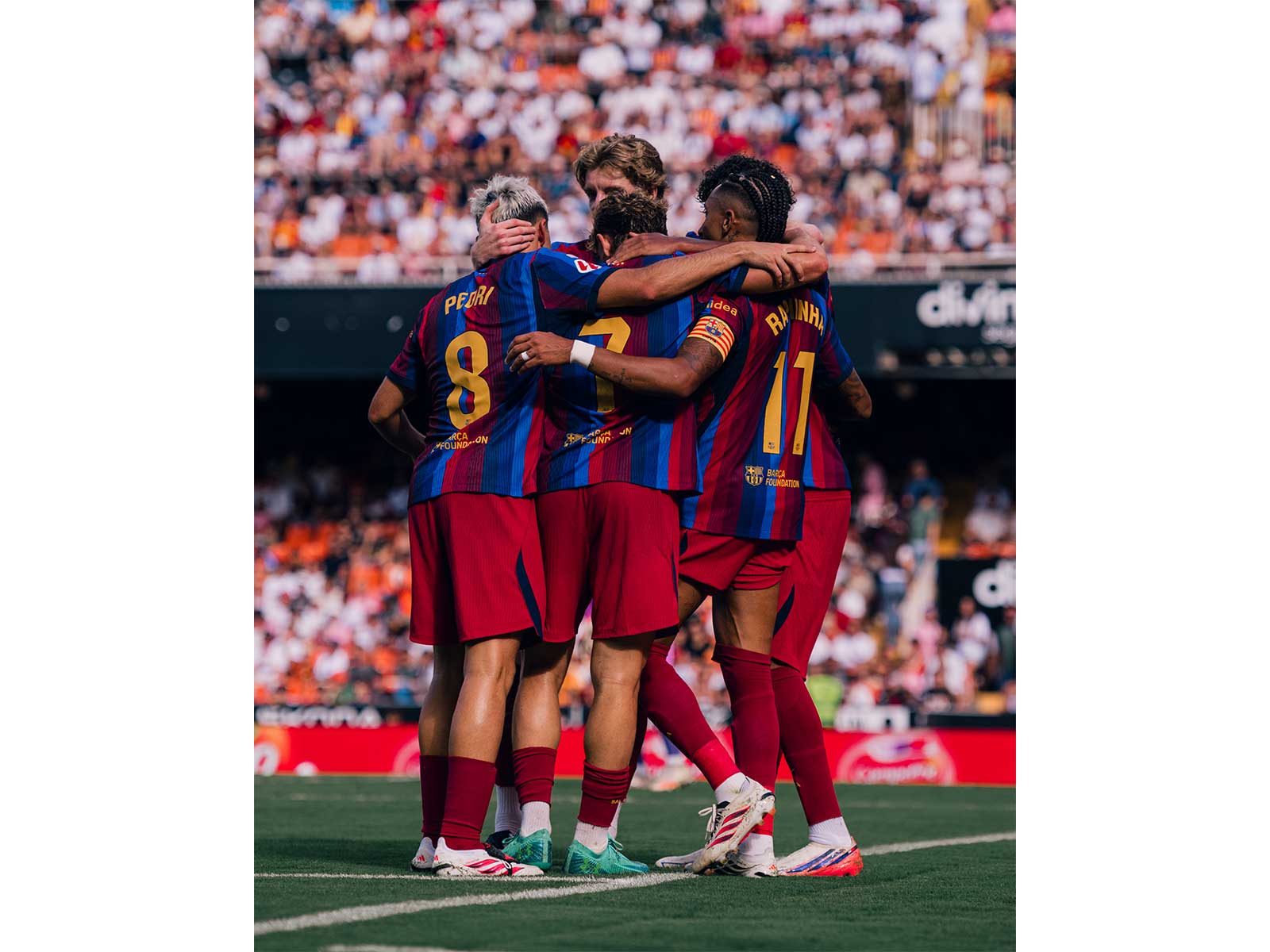 Barcelona celebrating during La Liga clash against Valencia (Photo: X/@FCBarcelona)