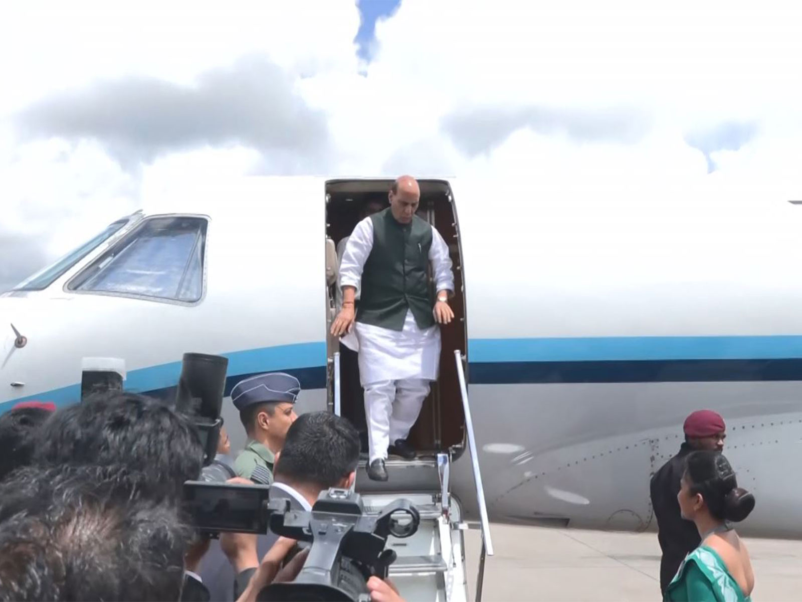 Defence Minister Rajnath Singh arrives in Colombo, Sri Lanka (Photo/ANI)