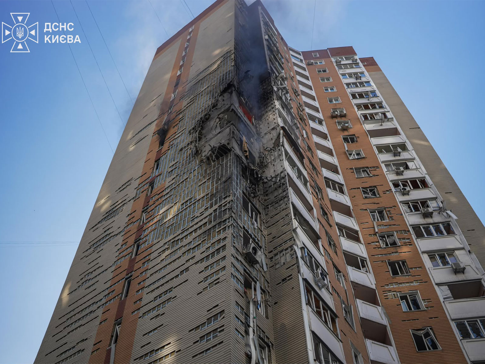 Images of a Russian strike on an apartment in Kyiv (Photo/@ZelenskyyUa)