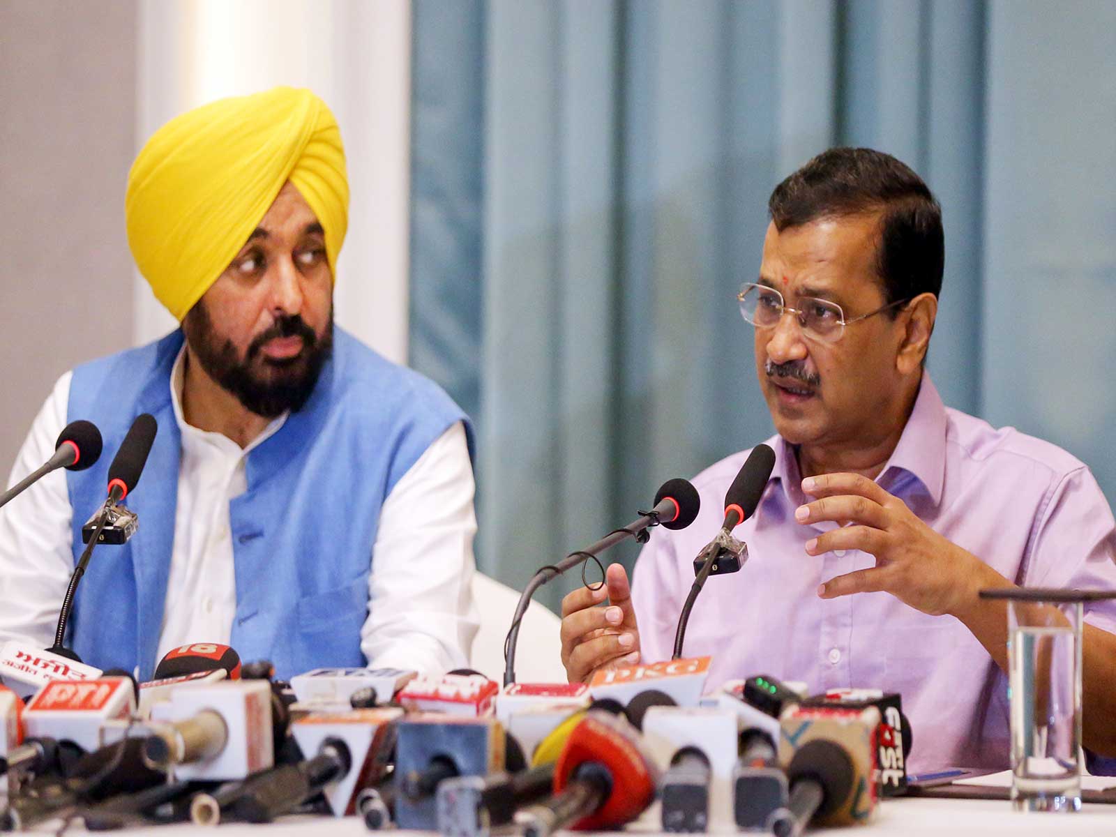 AAP Convener Arvind Kejriwal and Punjab CM Bhagwant Mann (Photo/ANI)