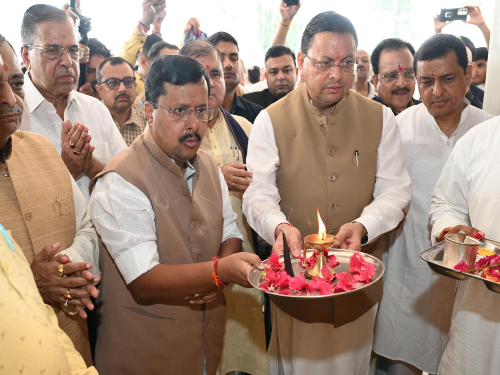 BJP National President Nabin, CM Dhami pray in Haldwani (Photo:X/@@pushkardhami)