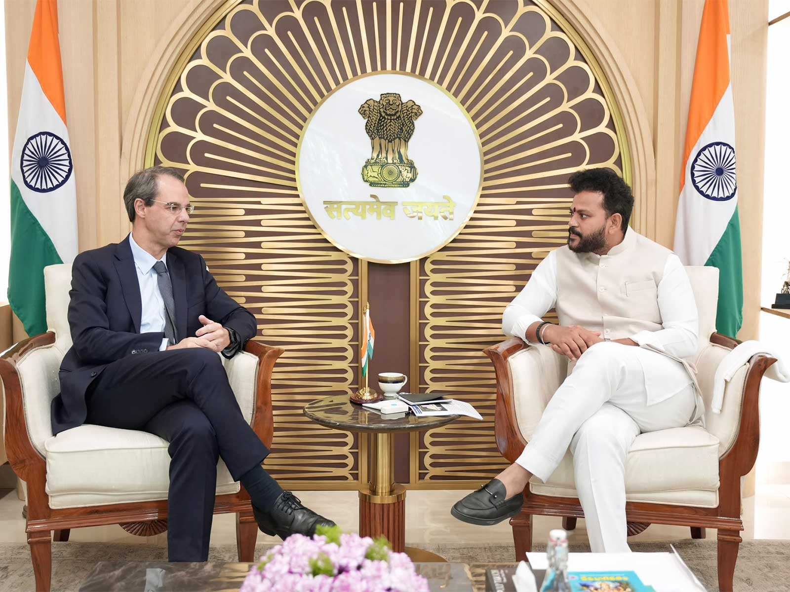 Embraer's Global Head of Government Relations Jose Serrador Neto and Union Civil Aviation Minister Ram Mohan Naidu Kinjarapu (Photo/@Ram Mohan Naidu)
