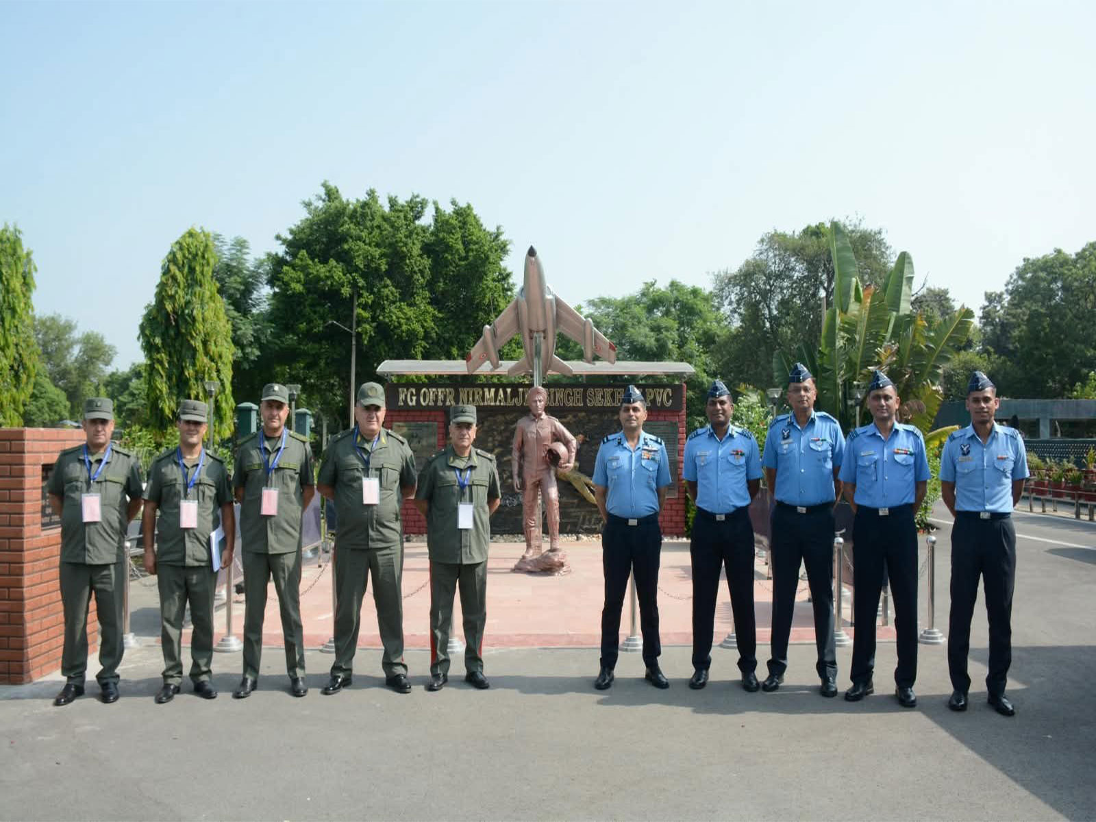 A five-member delegation of the Armenian Armed Forces visits an Indian Air Force station under Western Air Command (Photo/X/@IAF_MCC)