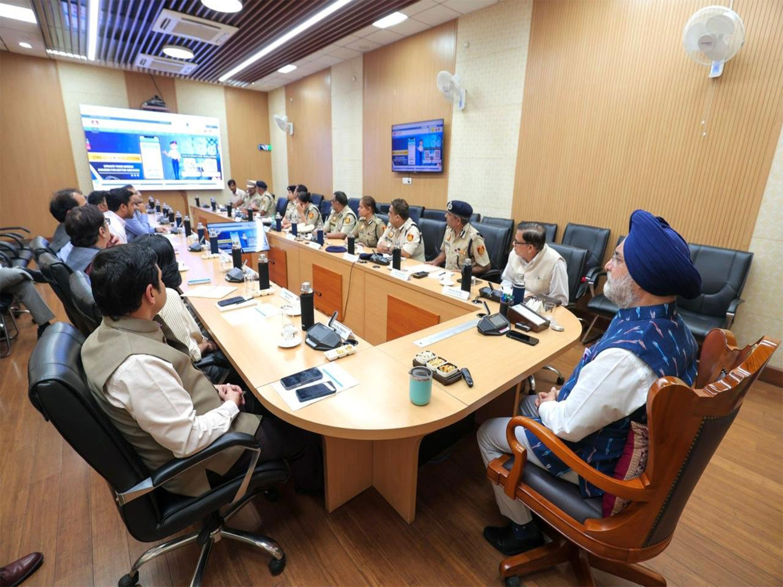 Delhi Lieutenant Governor Taranjit Singh Sandhu launches upgraded Traffic Police website (Photo/ANI)