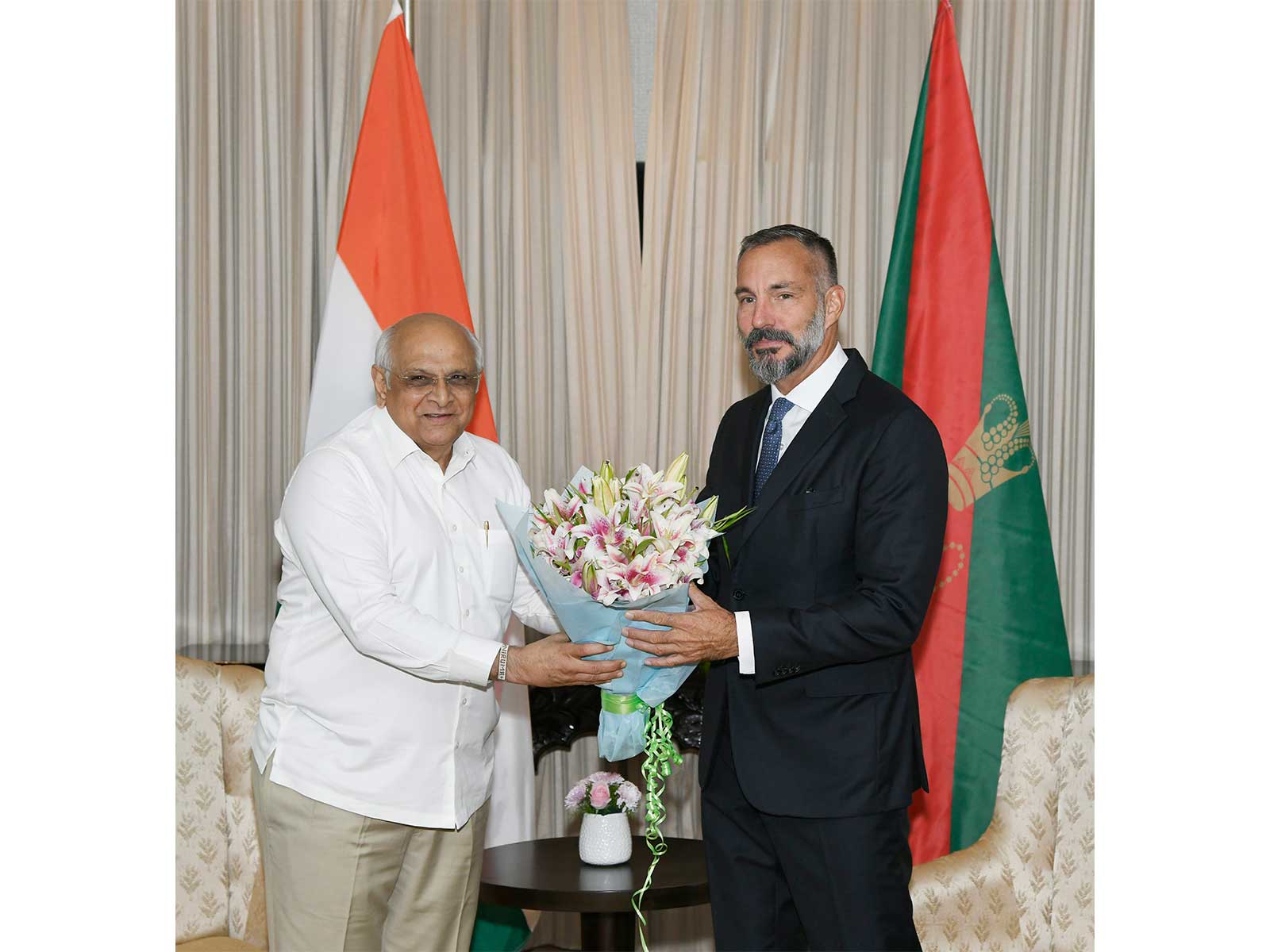Rahim Aga Khan V meets CM Bhupendra Patel (Photo/GujaratCMO)