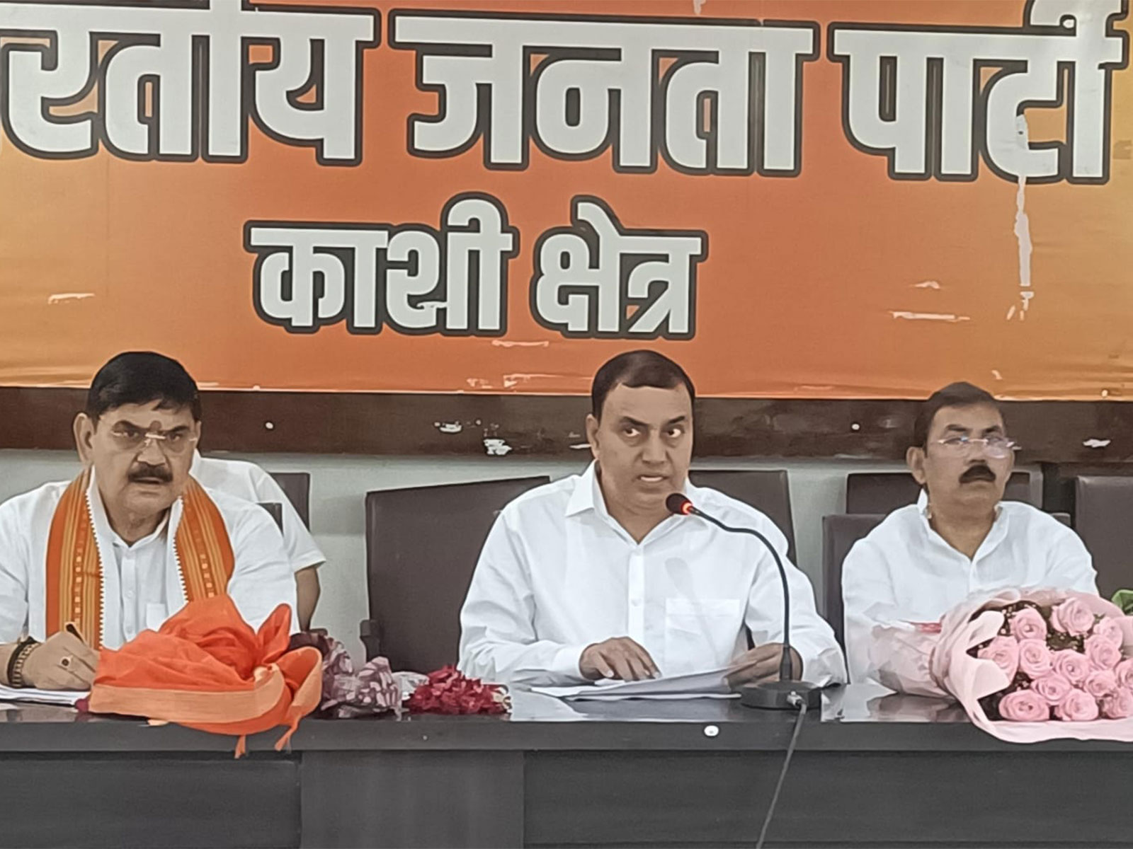 President of BJP regional zone Varanasi Ashok Chaurasiya along with other other party leaders (Photo/BJP Varanasi)