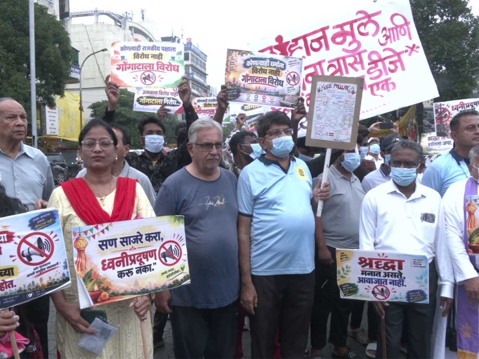 Nagpur citizens hold silent protest over noise pollution (Photo/ANI)