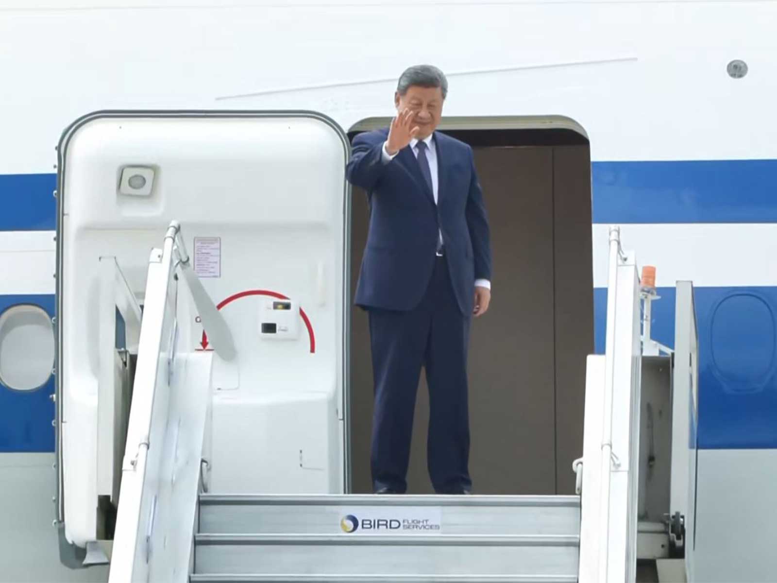 Chinese President Xi Jinping departs from New Delhi (Photo/ANI)