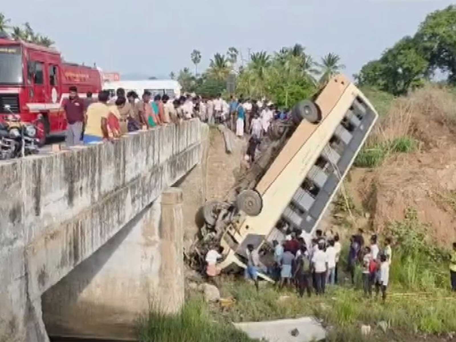 Tamil Nadu bus overturns near Tenkasi (Photo/ANI)