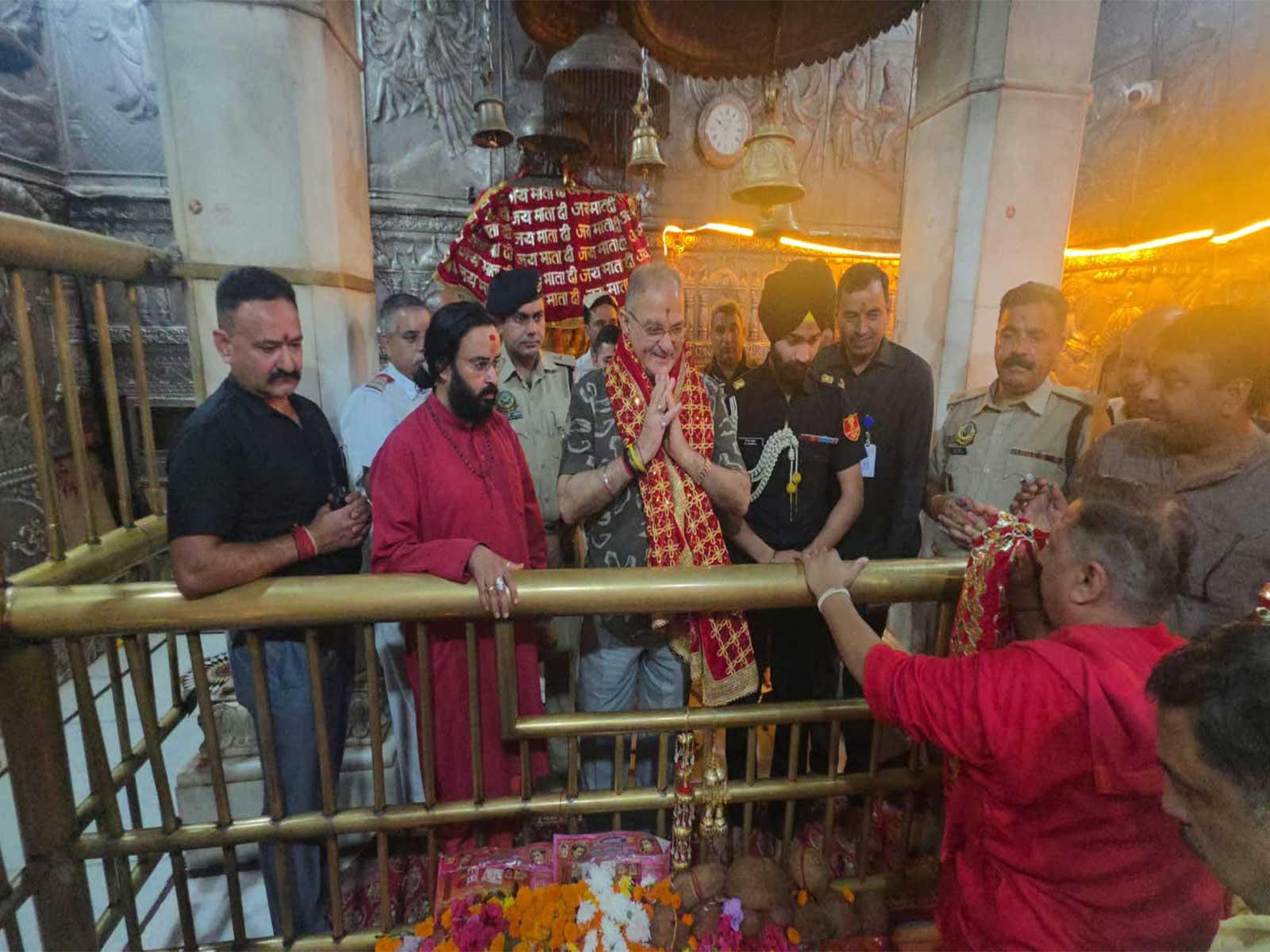 Himachal Governor Kavinder Gupta at the Maa Jwalamukhi Temple (Photo/ANI)
