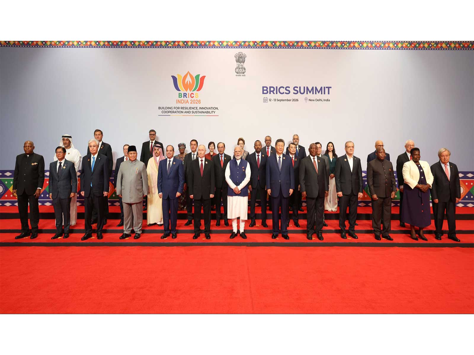 PM Narendra Modi with Leaders of BRICS Member and Partner Countries (Photo/X@MEAIndia)