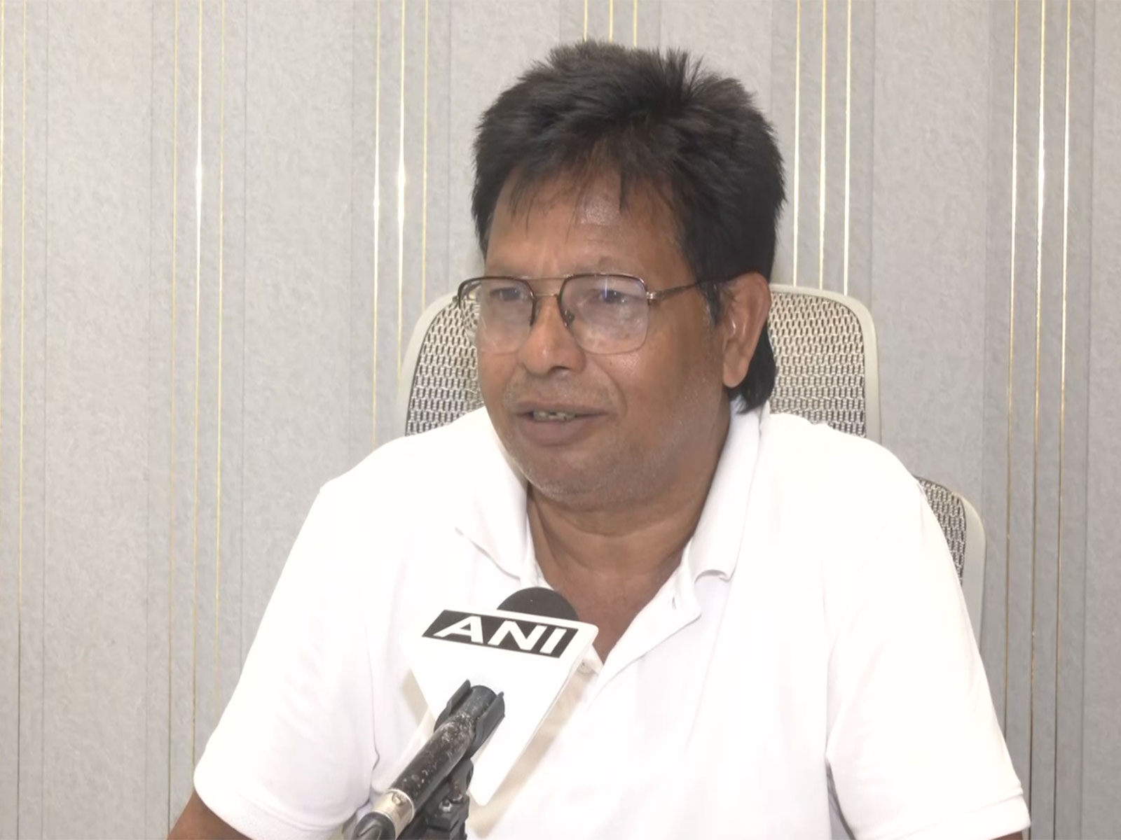 Richa Ghosh’s father Manabendra Ghosh (Photo: ANI)