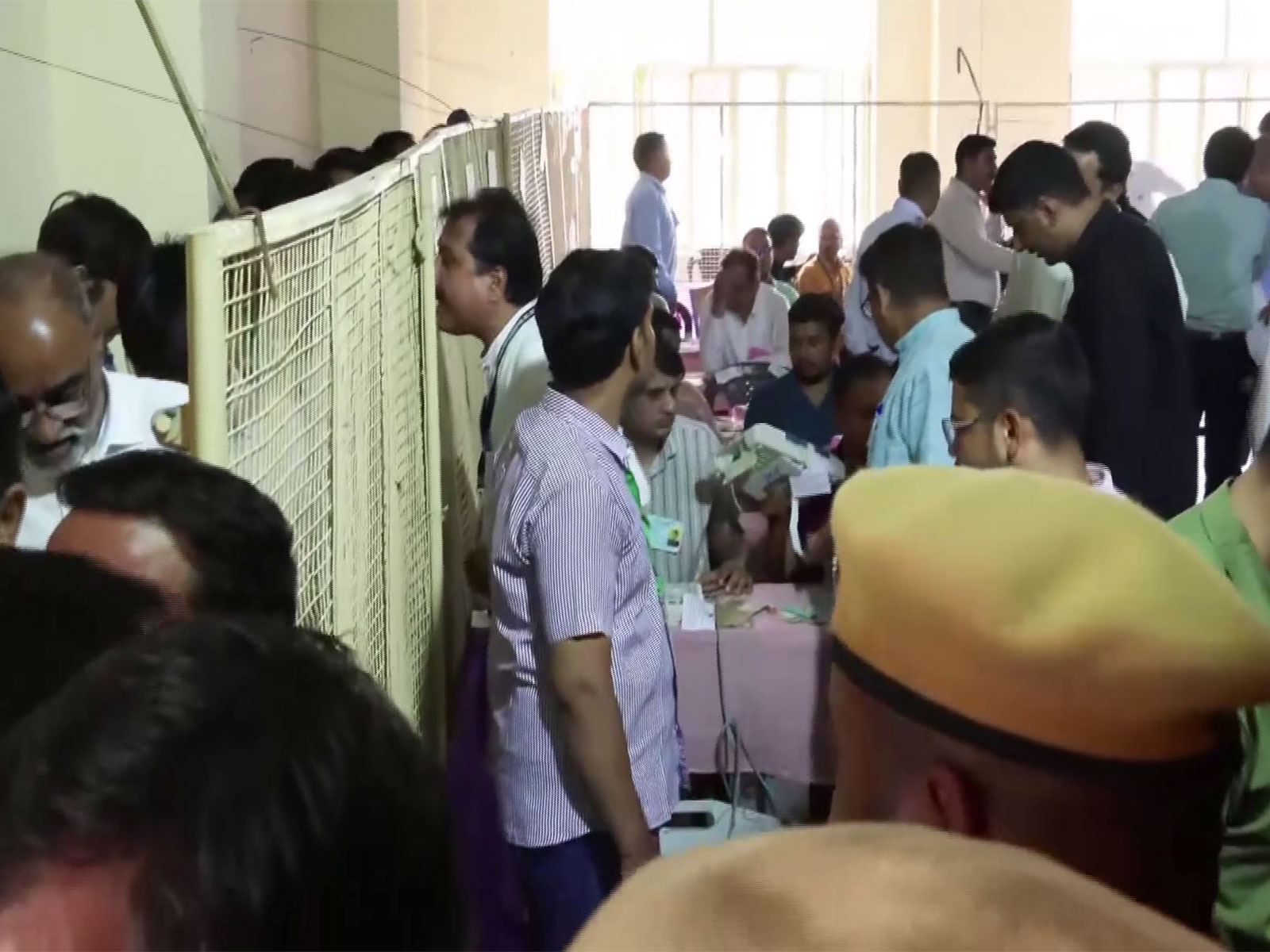 Vote counting begin in Jodhpur (Photo/ANI)