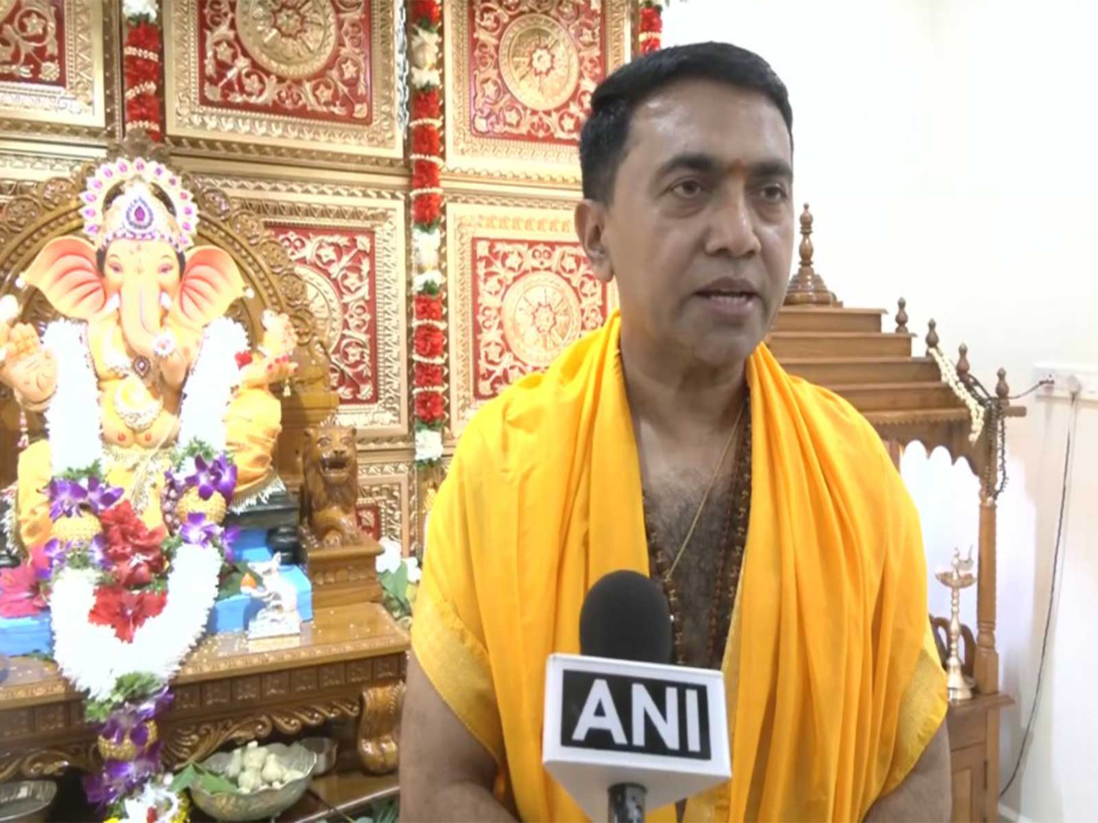 Goa CM Pramod Sawant celebrates Ganesh Chaturthi at ancestral home (Photo/ANI)