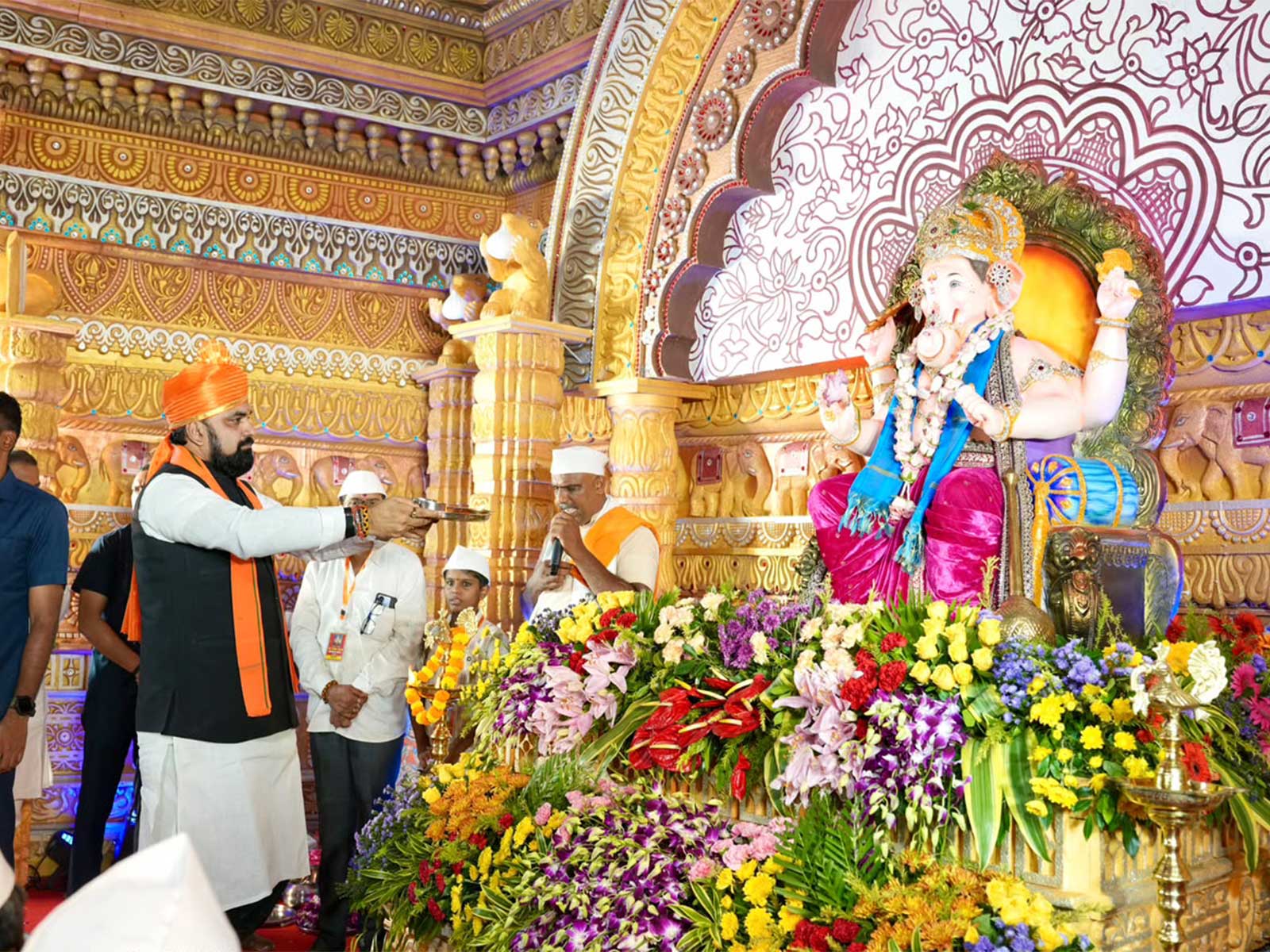 Bihar CM attends Shri Ganesh Utsav Puja (Photo/Bihar CMO)