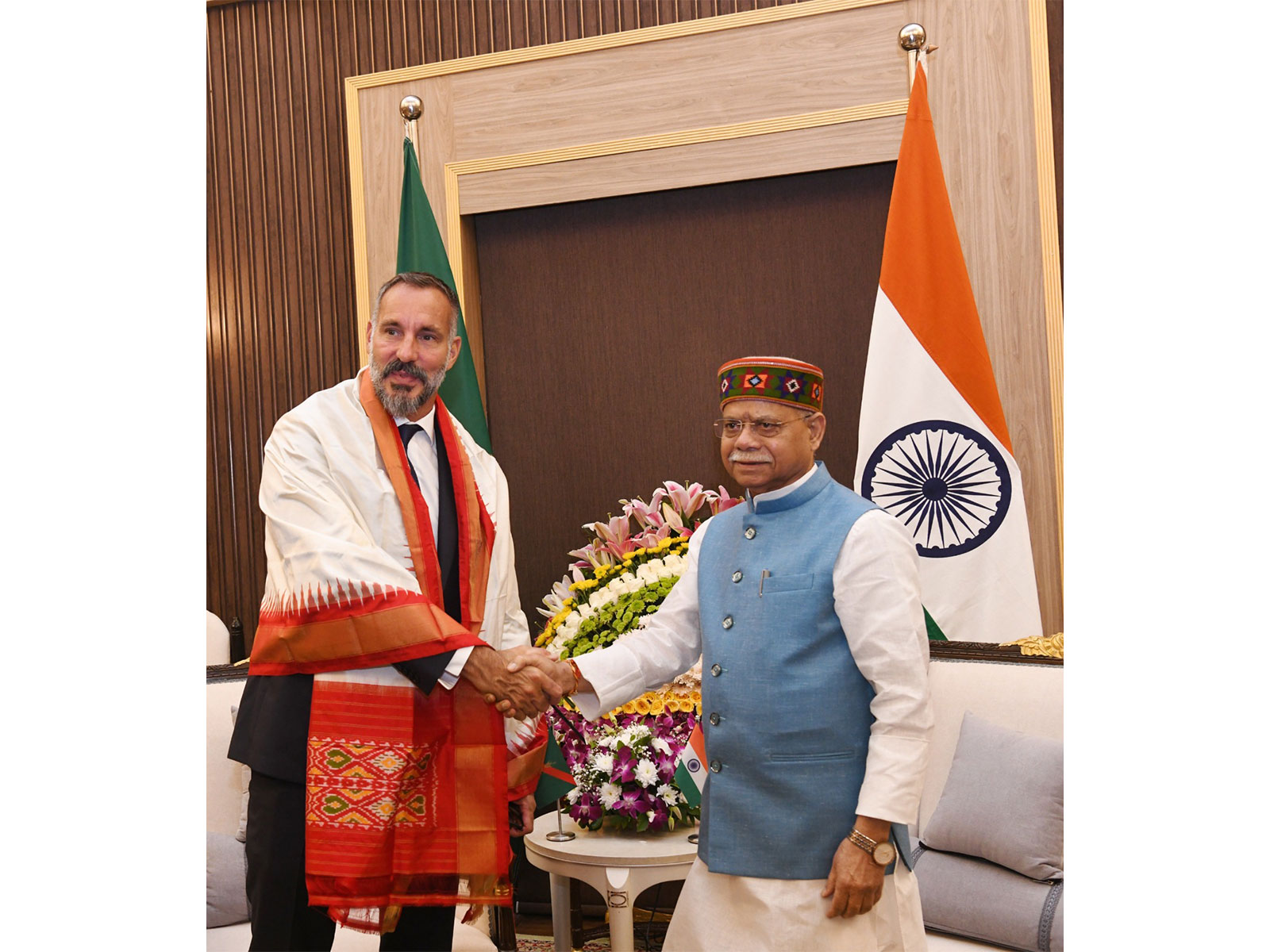 Governor of Telangana Shiv Pratap Shukla and Prince Rahim Aga Khan V (Photo/Telangana Lok Bhavan)