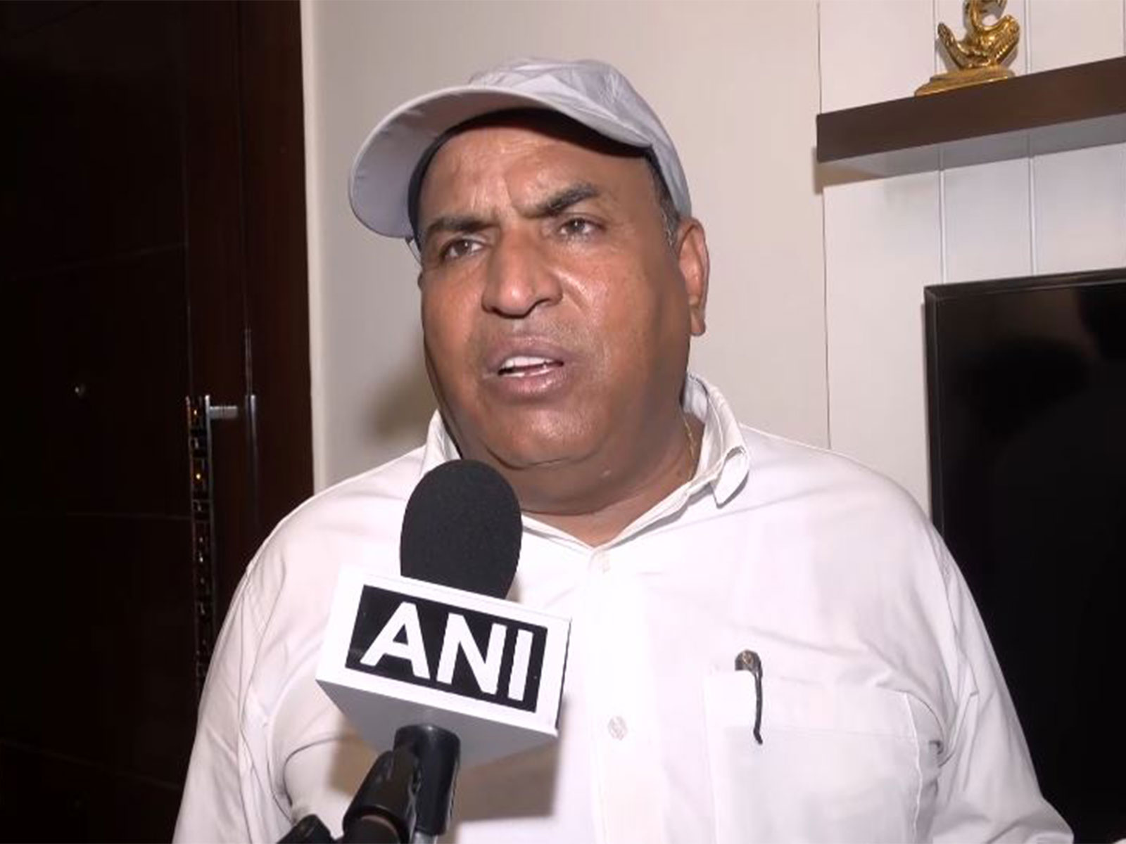 Victim Sia's father (Photo/ANI)