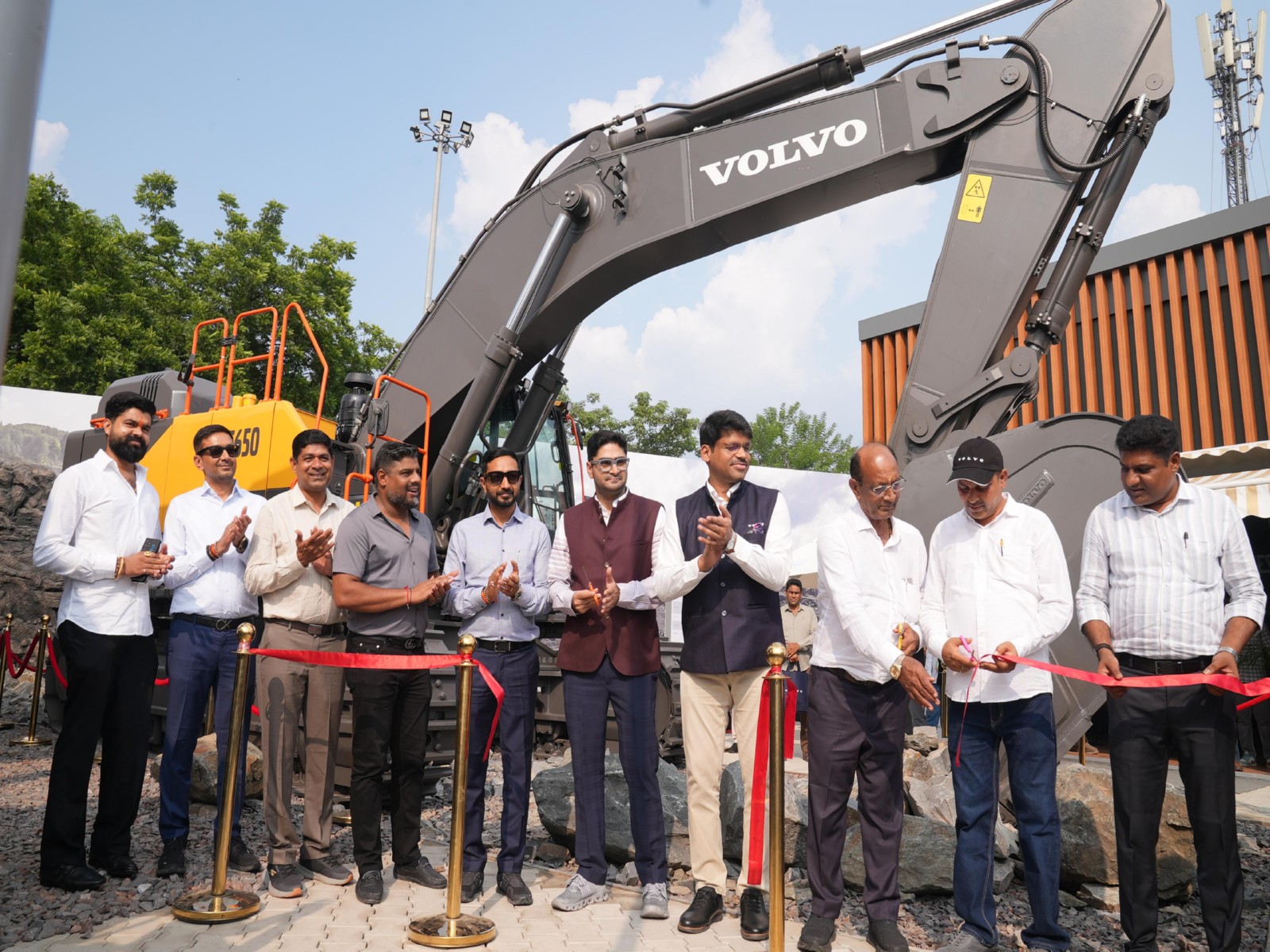 Group Picture of Volvo CE's EC650 Mining Excavator launch - bauma 2026