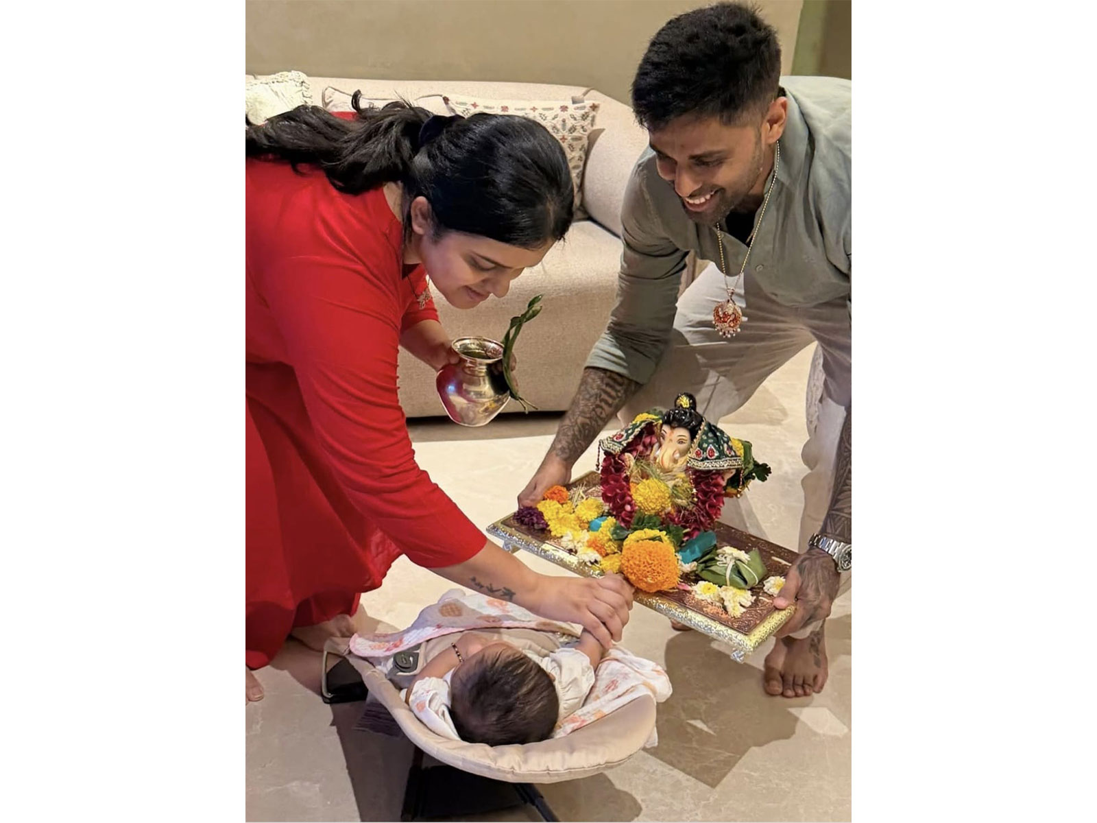 Suryakumar Yadav celebrating Ganesh Chaturthi with family. (Photo: @surya_14kumar Instagram)