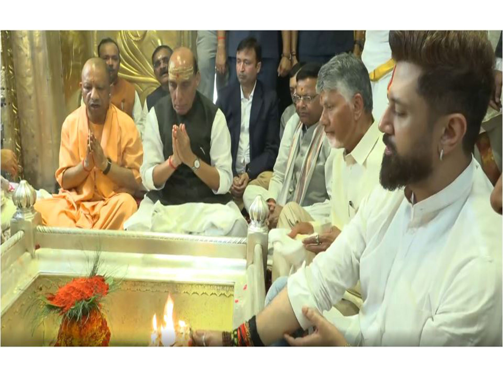 Rajnath Singh, Yogi Adityanath, Chandrababu Naidu, Chirag Paswan offer prayers at Kashi Vishwanath Temple on PM Modi's birthday (Photo/ANI)