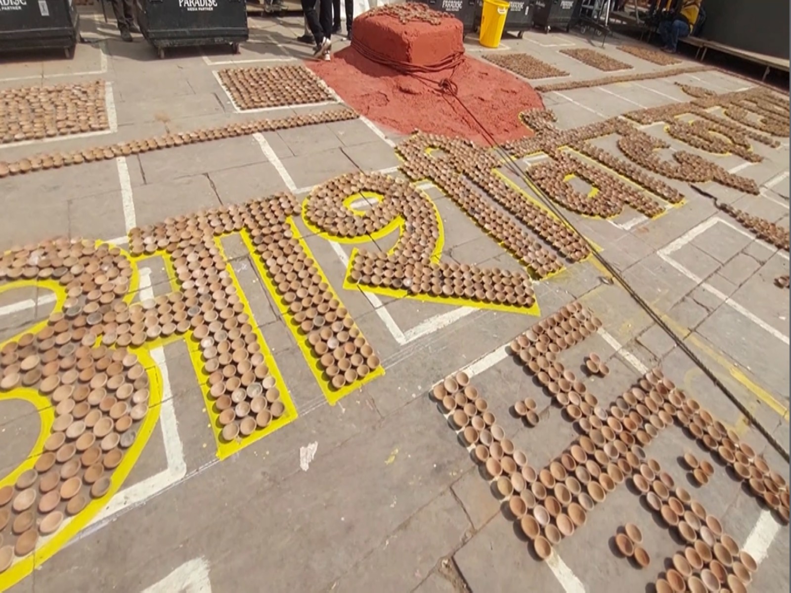 Diyas arranged at Kshipra river ghat (Photo/ANI)