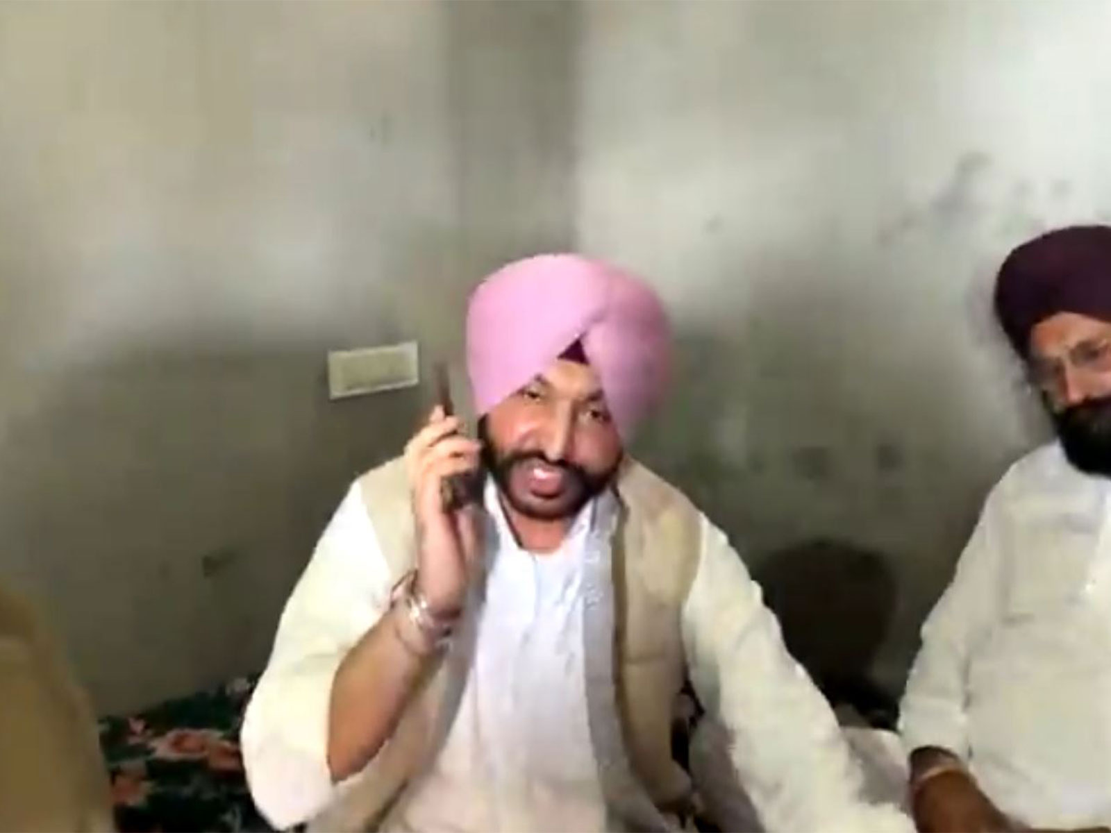 BJP leader Ravneet Singh Bittu in Pathankot (Photo/Ravneet Biittu Facebook)