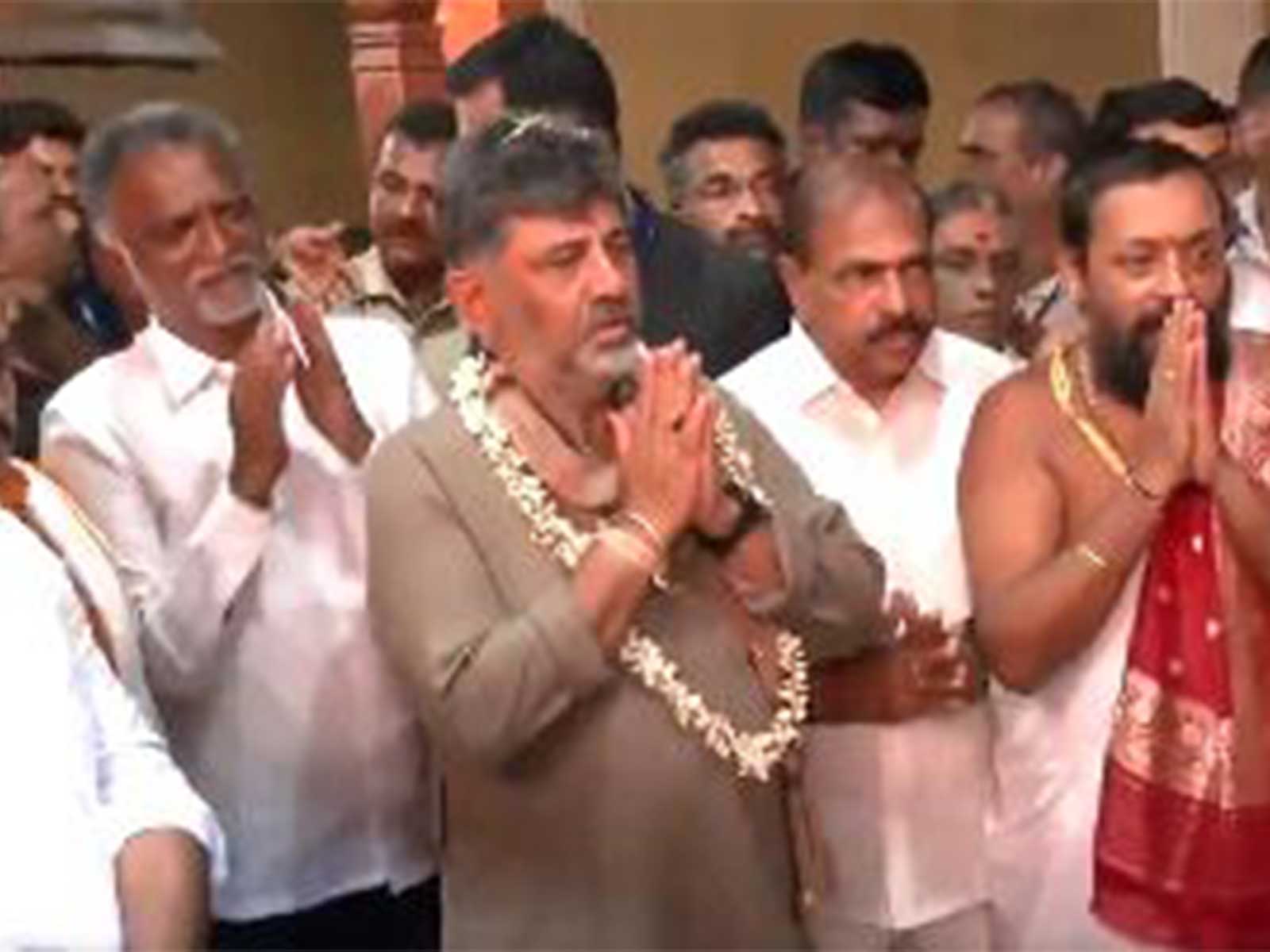  Karnataka CM DK Shivakumar at Kadri Manjunatha Temple (Photo/ANI)