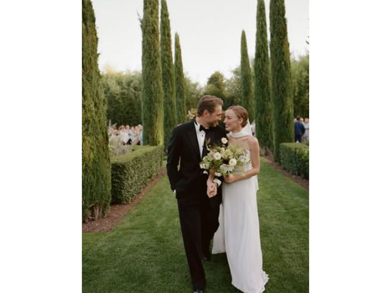 Cameron Fuller, Phoebe Dynevor (Photo/Instagram/@phoebedynevor)