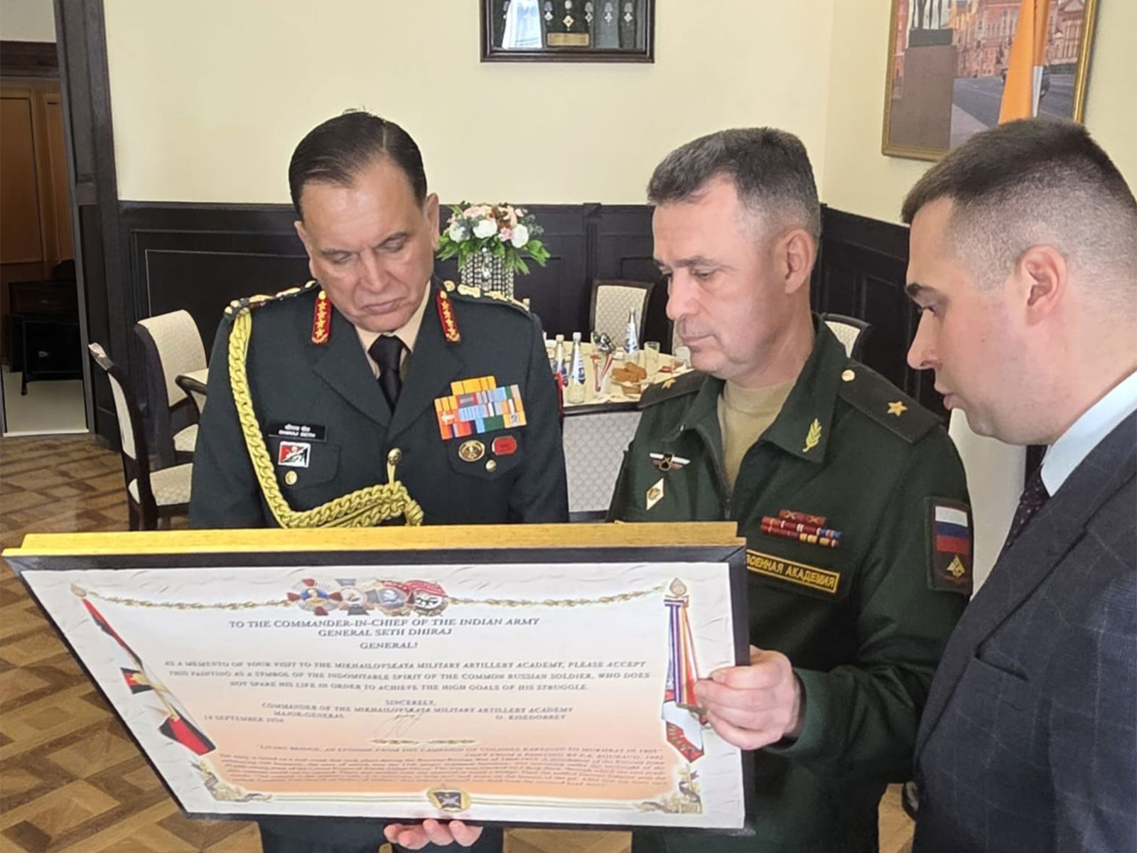General Dhiraj Seth visits the Mikhailovskaya Military Artillery Academy (Photo/X/@adgpi)