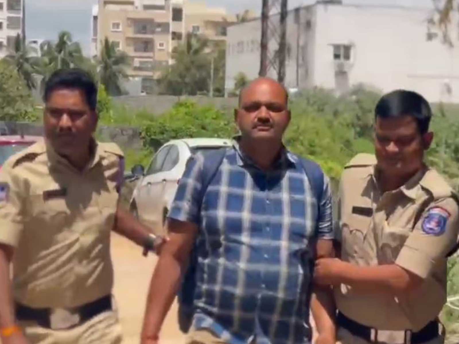 Cyberabad: Home Guard arrested for dragging woman by hair at Hafeezpet Railway Station (Photo/@CVAnandIPS)