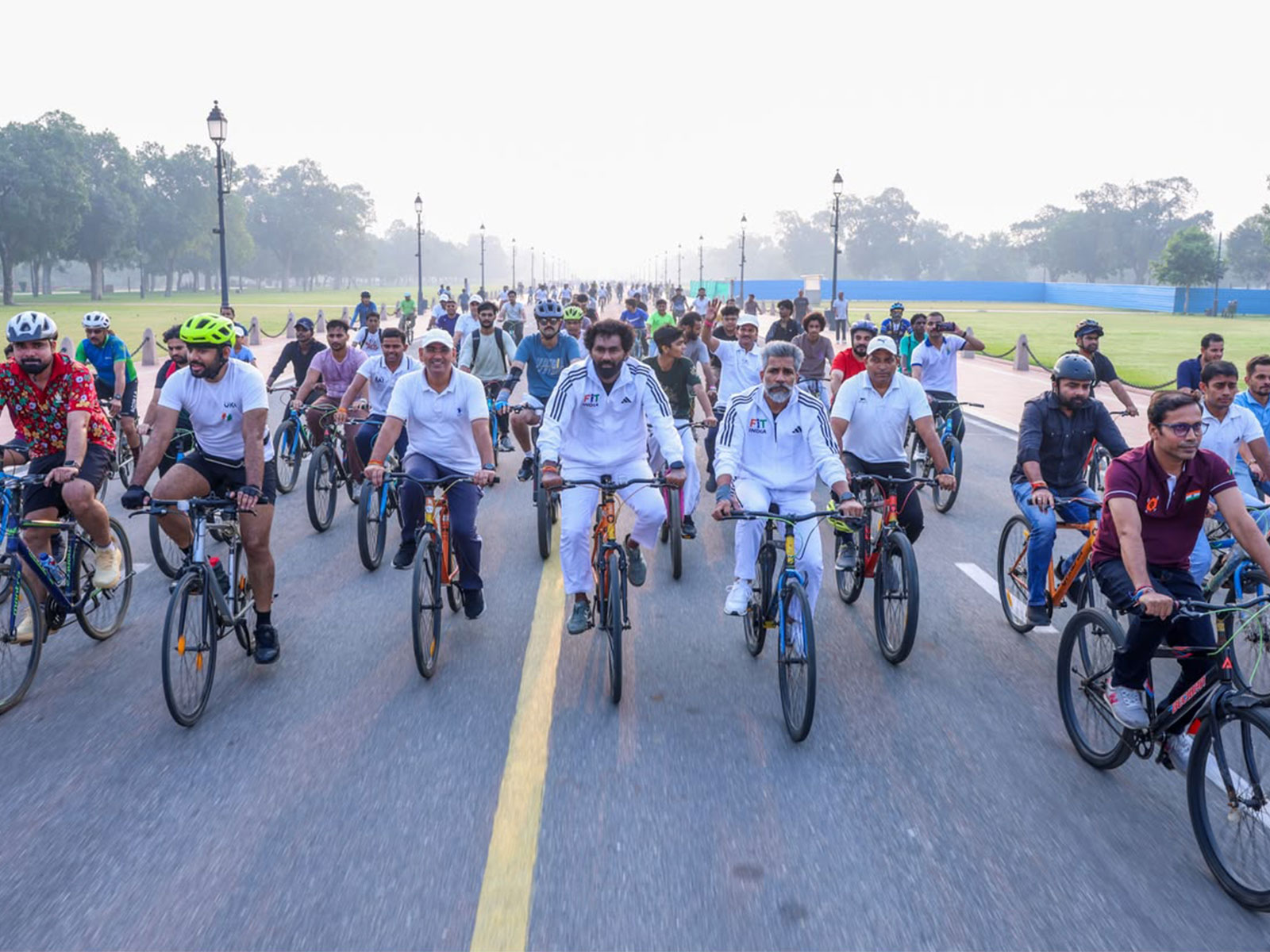 Journalists riding cycle during the 91st Sundays on Cycle event. (Photo: SAI)