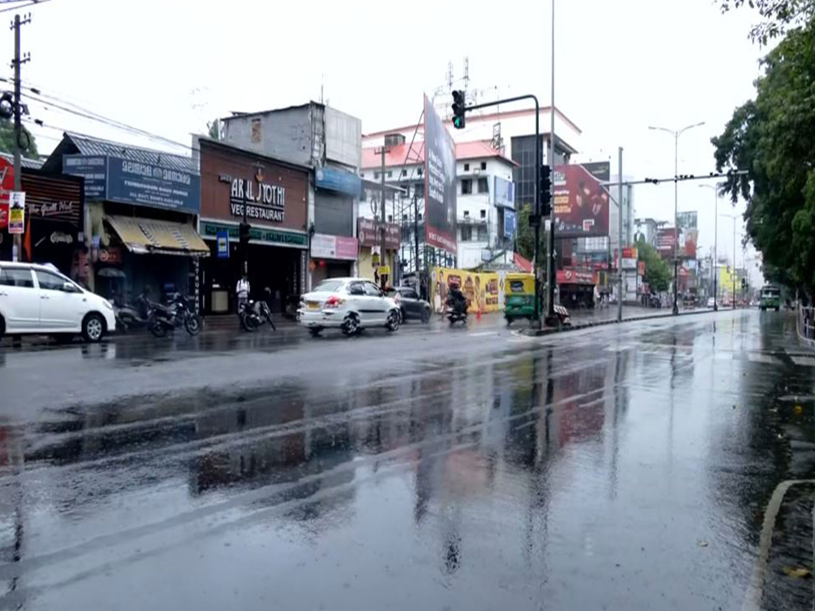 Visuals of rain lashing parts of Keralam (Photo/ANI)