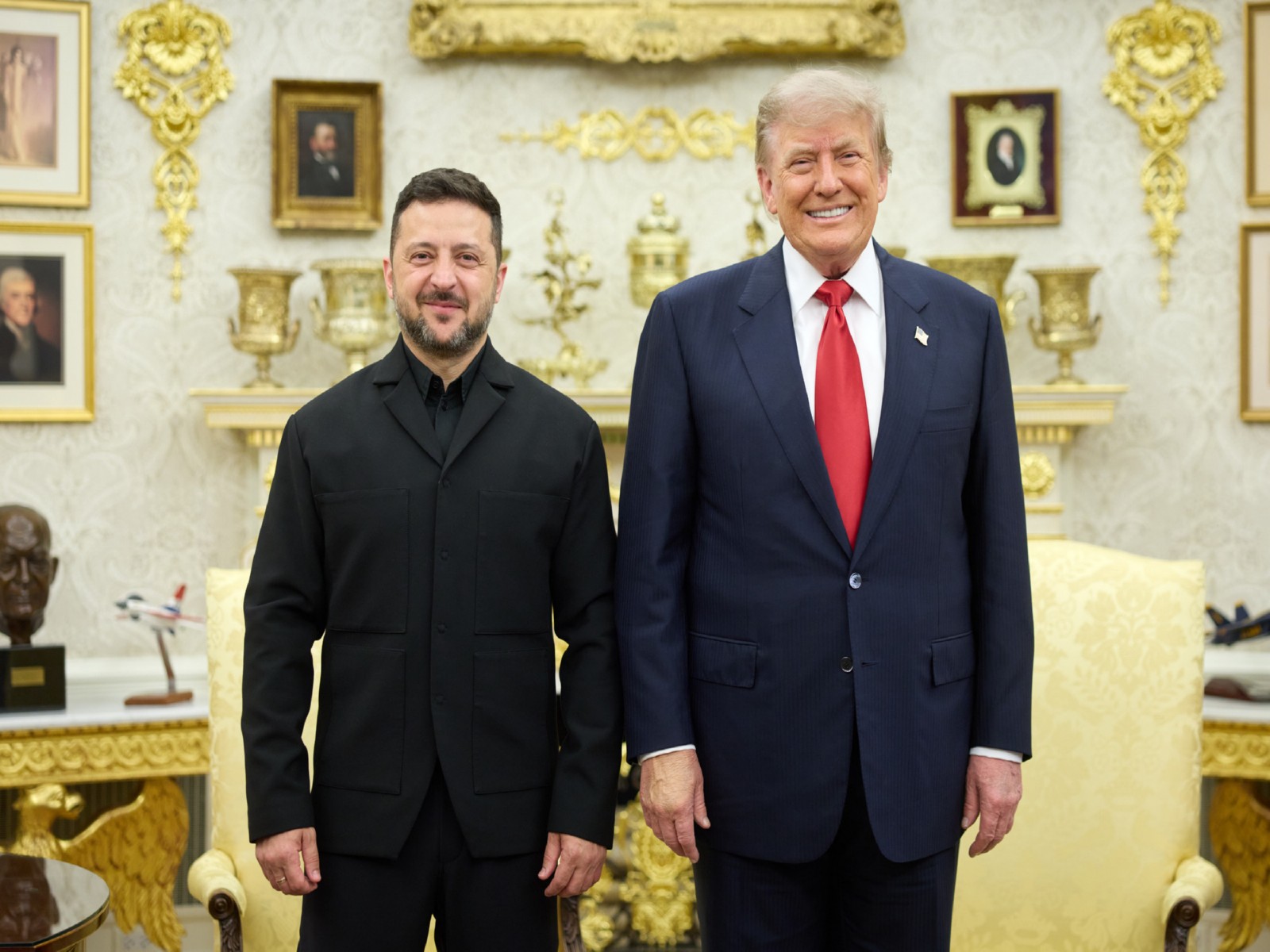Ukrainian President Volodymyr Zelenskyy with US President Donald Trump (Photo/X@ZelenskyyUa)