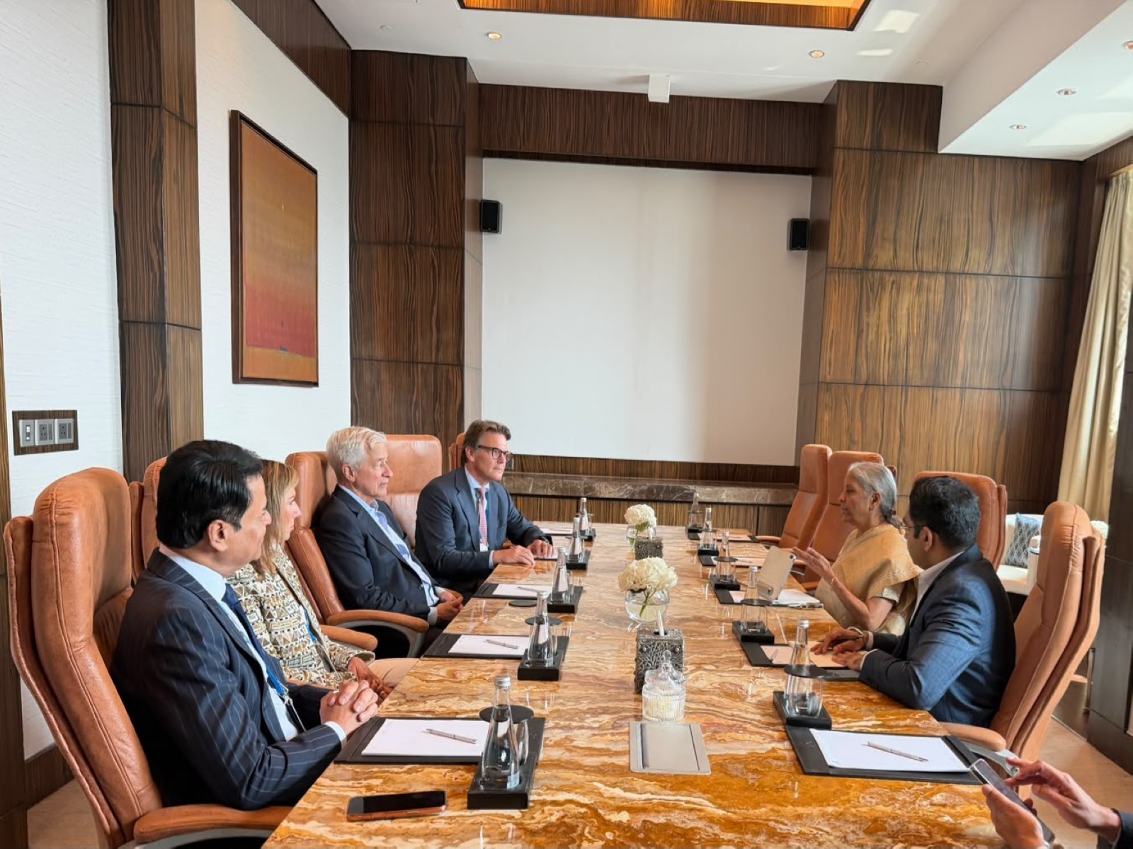 Union Finance Minister Nirmala Sitharaman meeting Jamie Dimon, Chairman and CEO of JPMorgan Chase (Photo/@nsitharamanoffc)