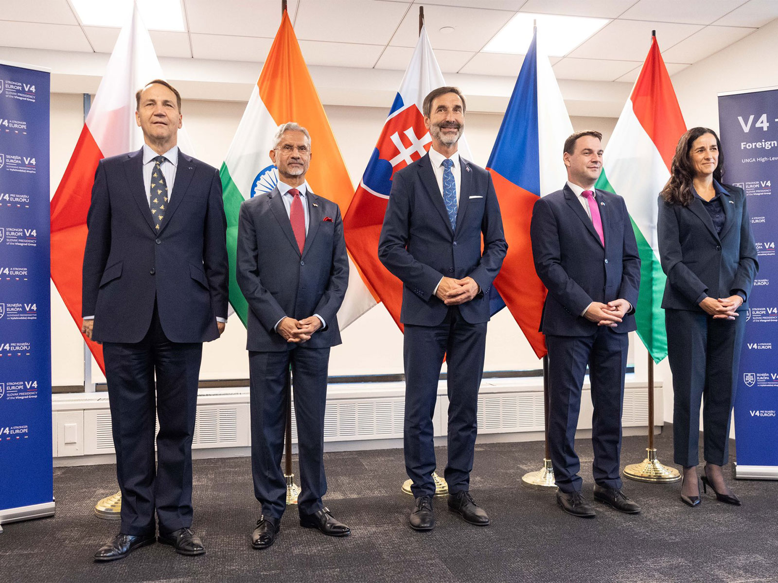 First Visegrad Group (V4)+India Foreign Ministers' Meeting (Photo/X@DrSJaishankar)