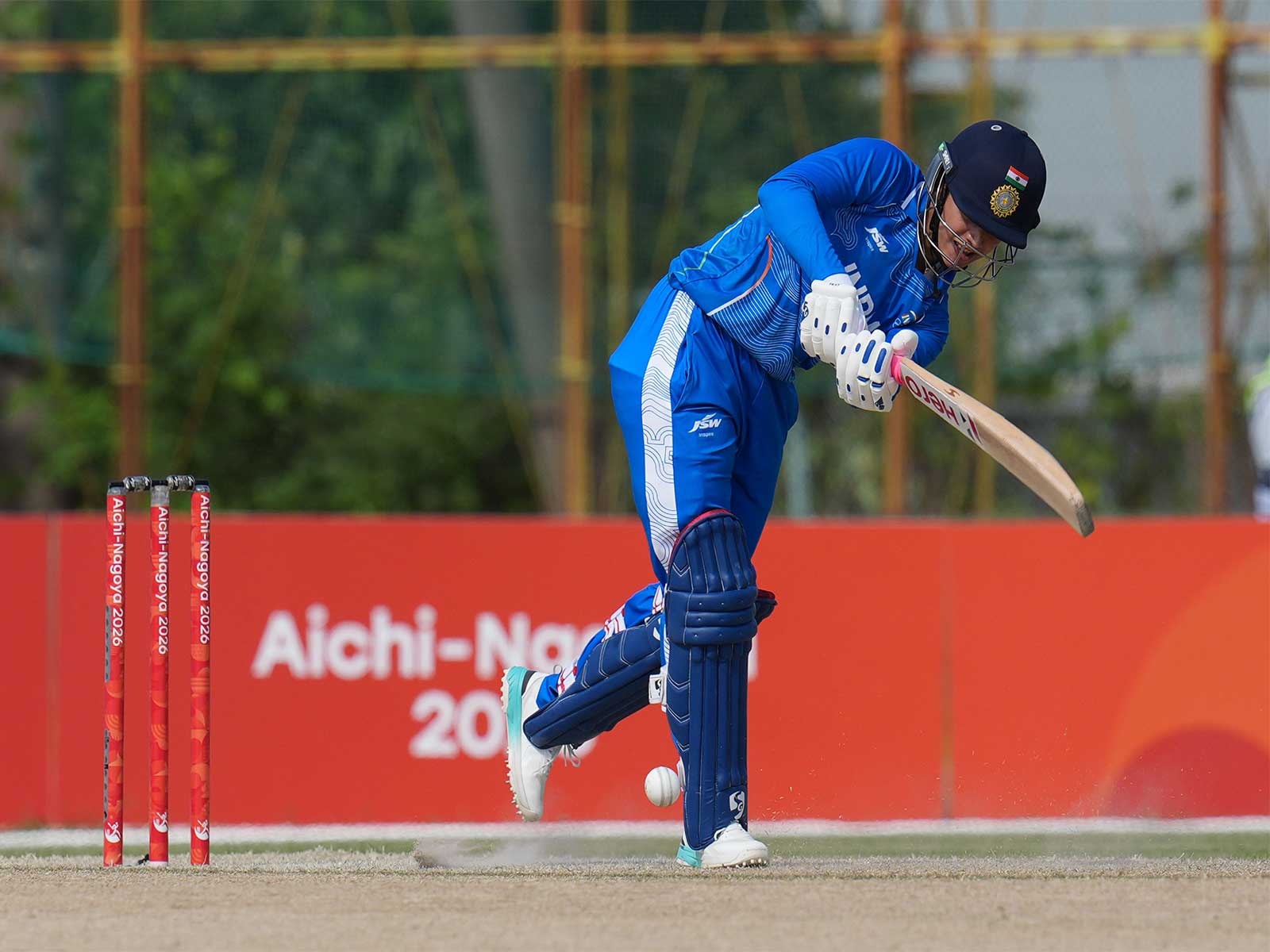 Smriti Mandhana batting (Photo: X/@BCCIWomen)